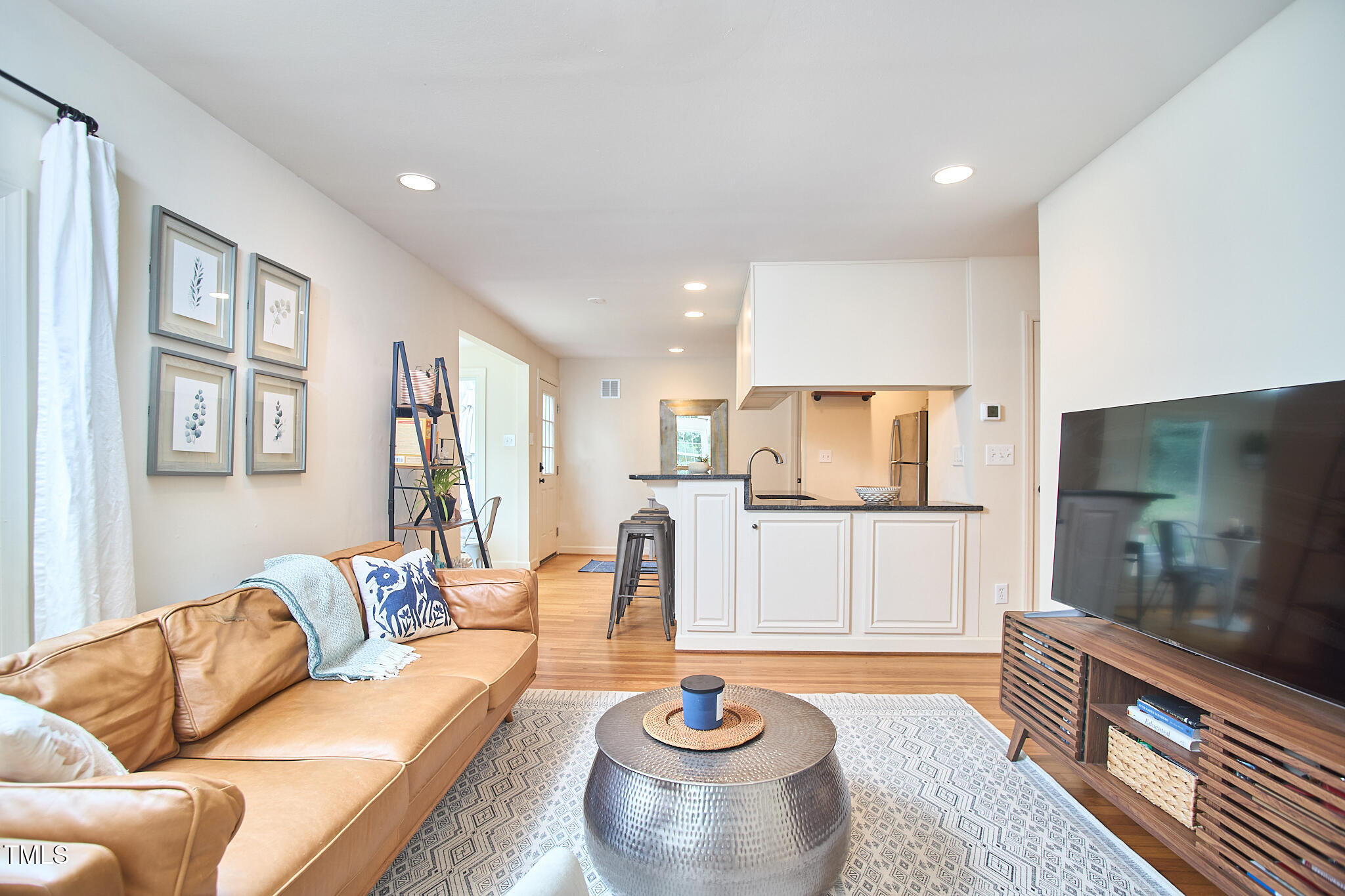 1921 Clark Avenue 105