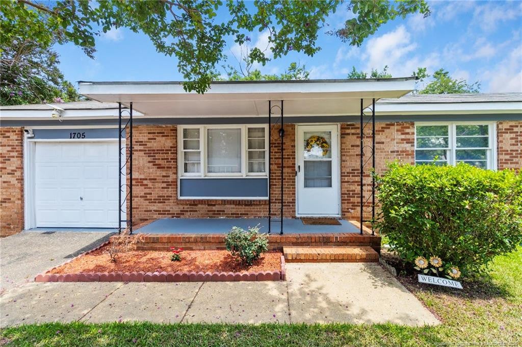 1705 Grandview Drive