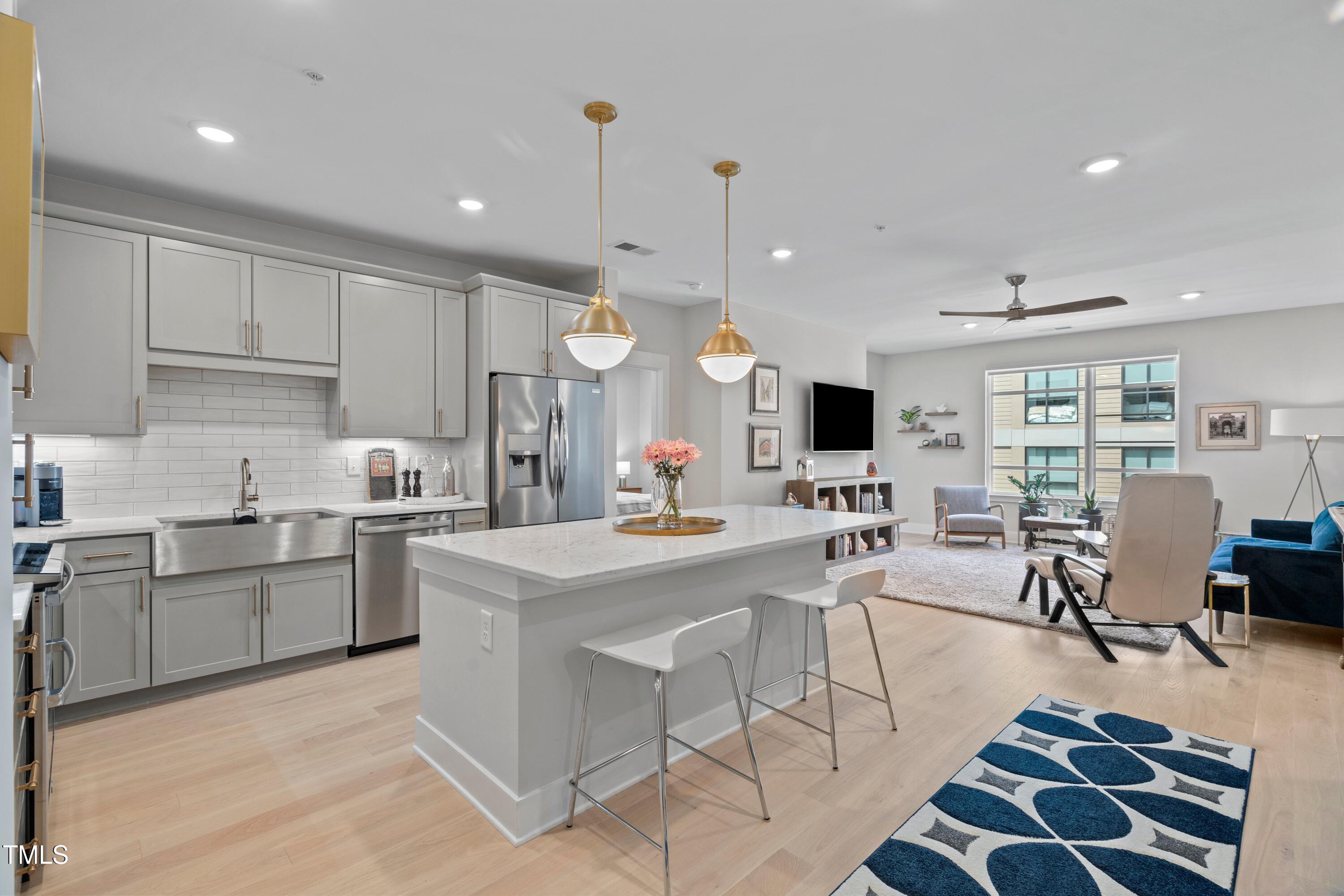 105 Chatham Walk Lane 208