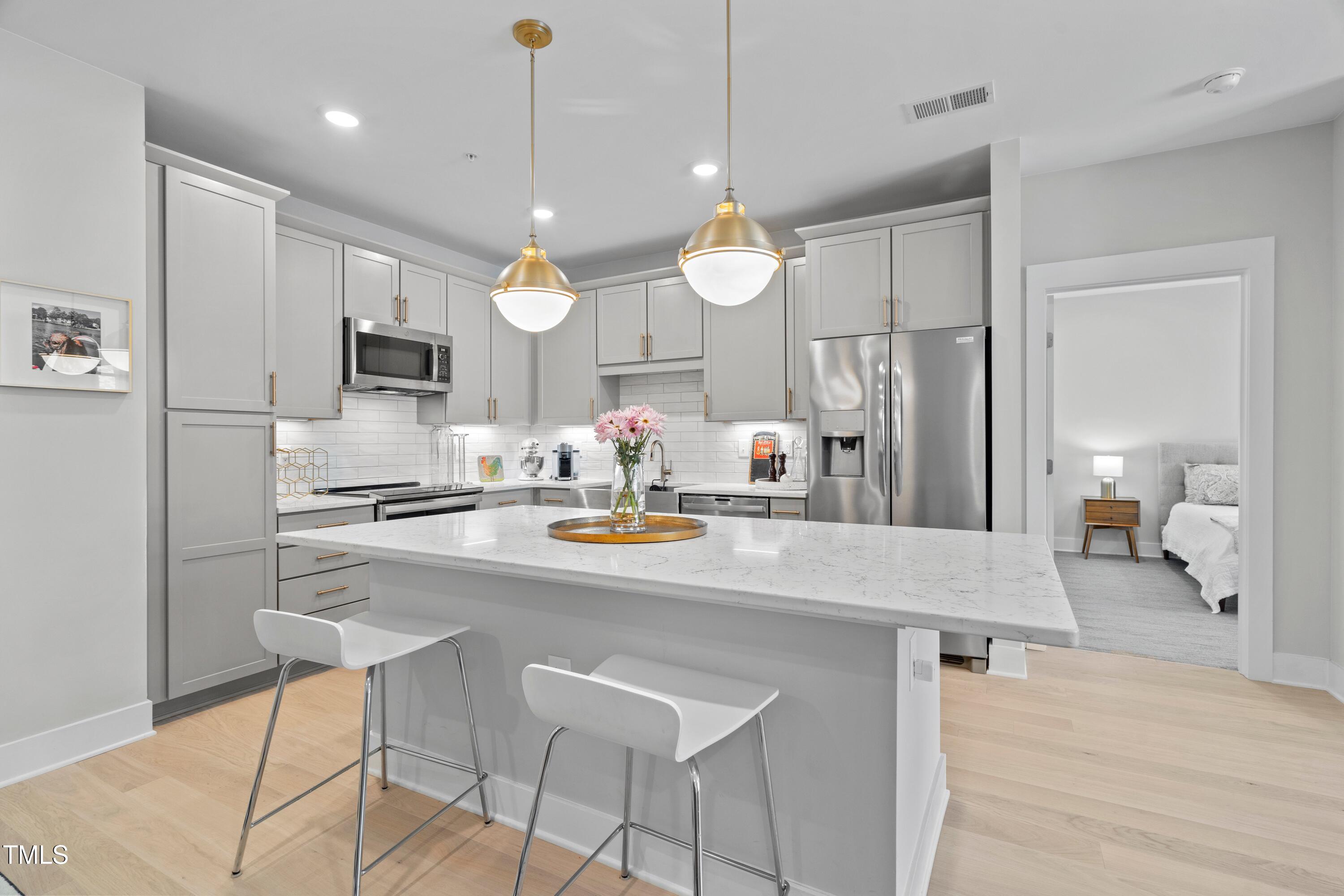 105 Chatham Walk Lane 208