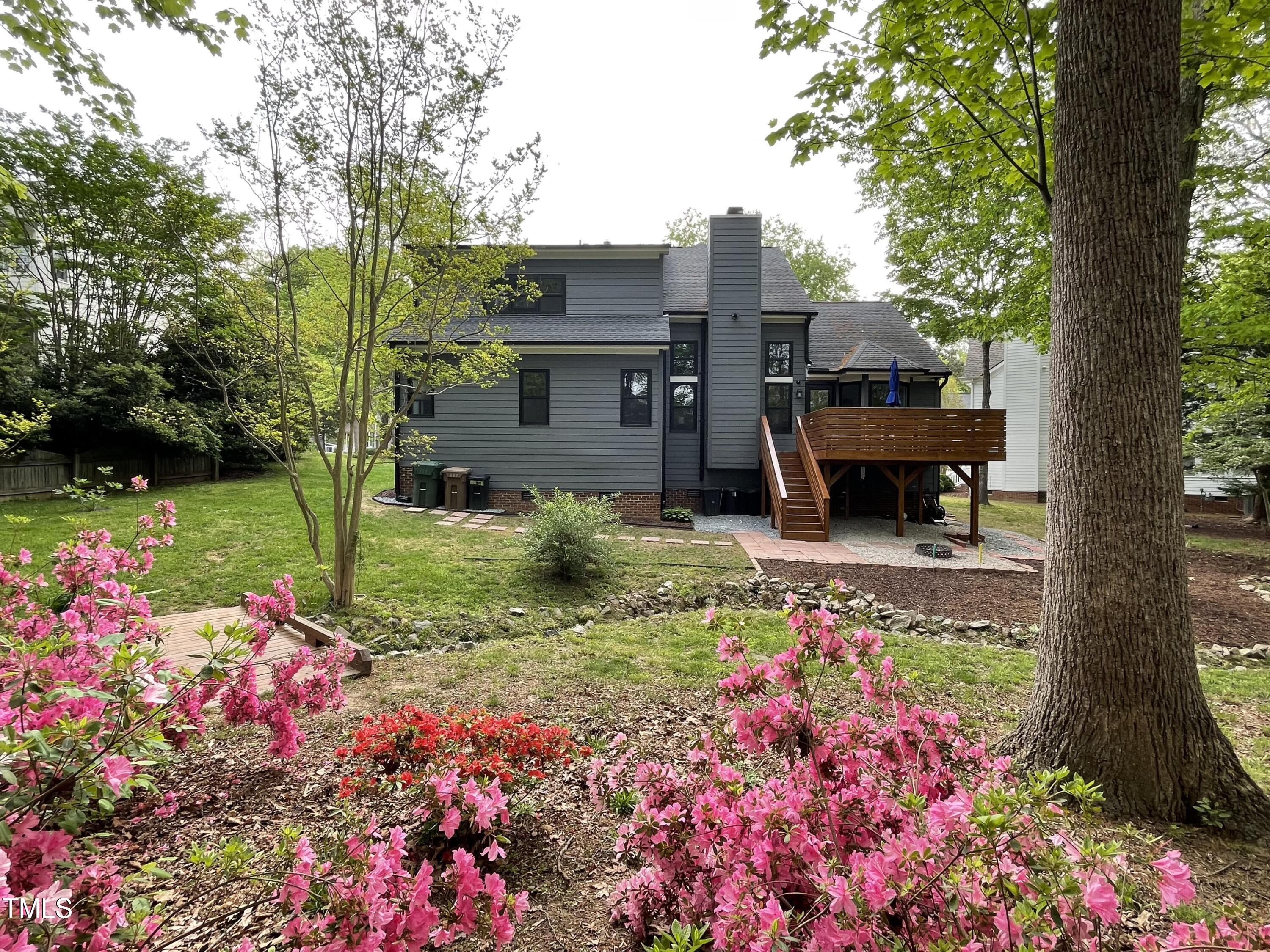 306 Roebling Lane