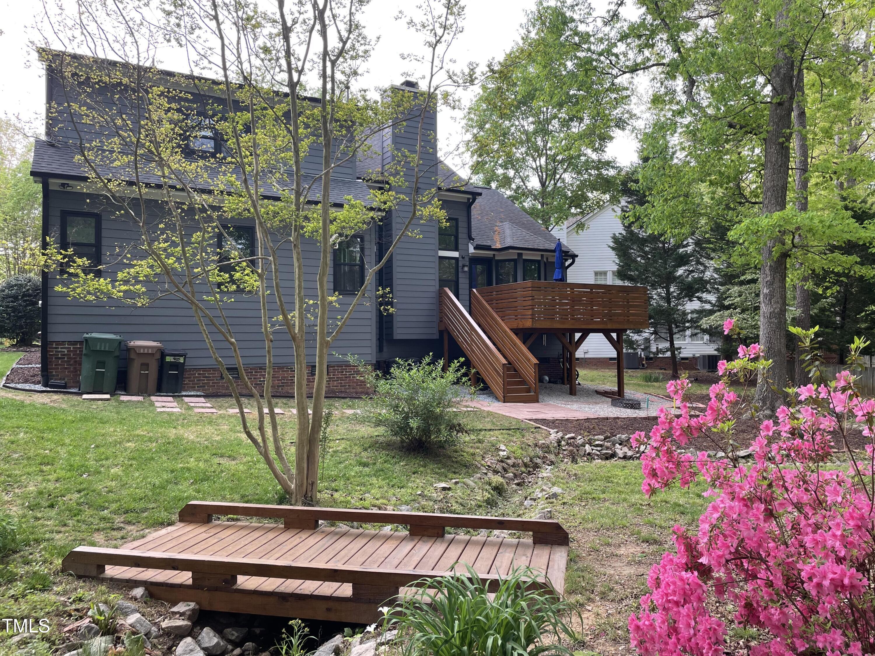 306 Roebling Lane