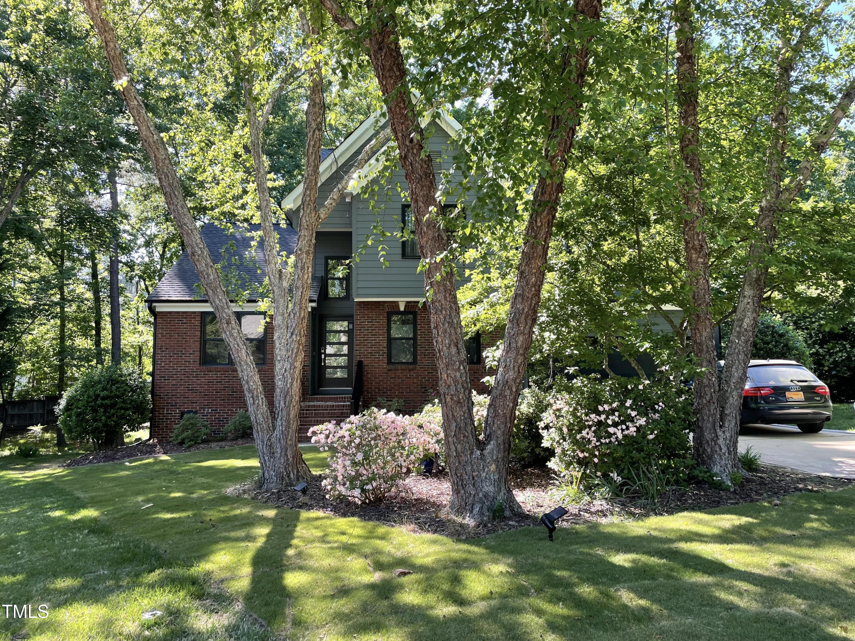 306 Roebling Lane