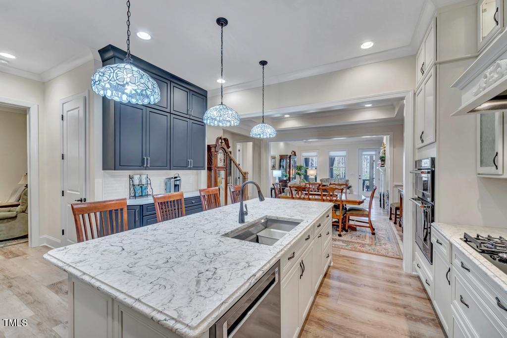 147 Glenpark Place