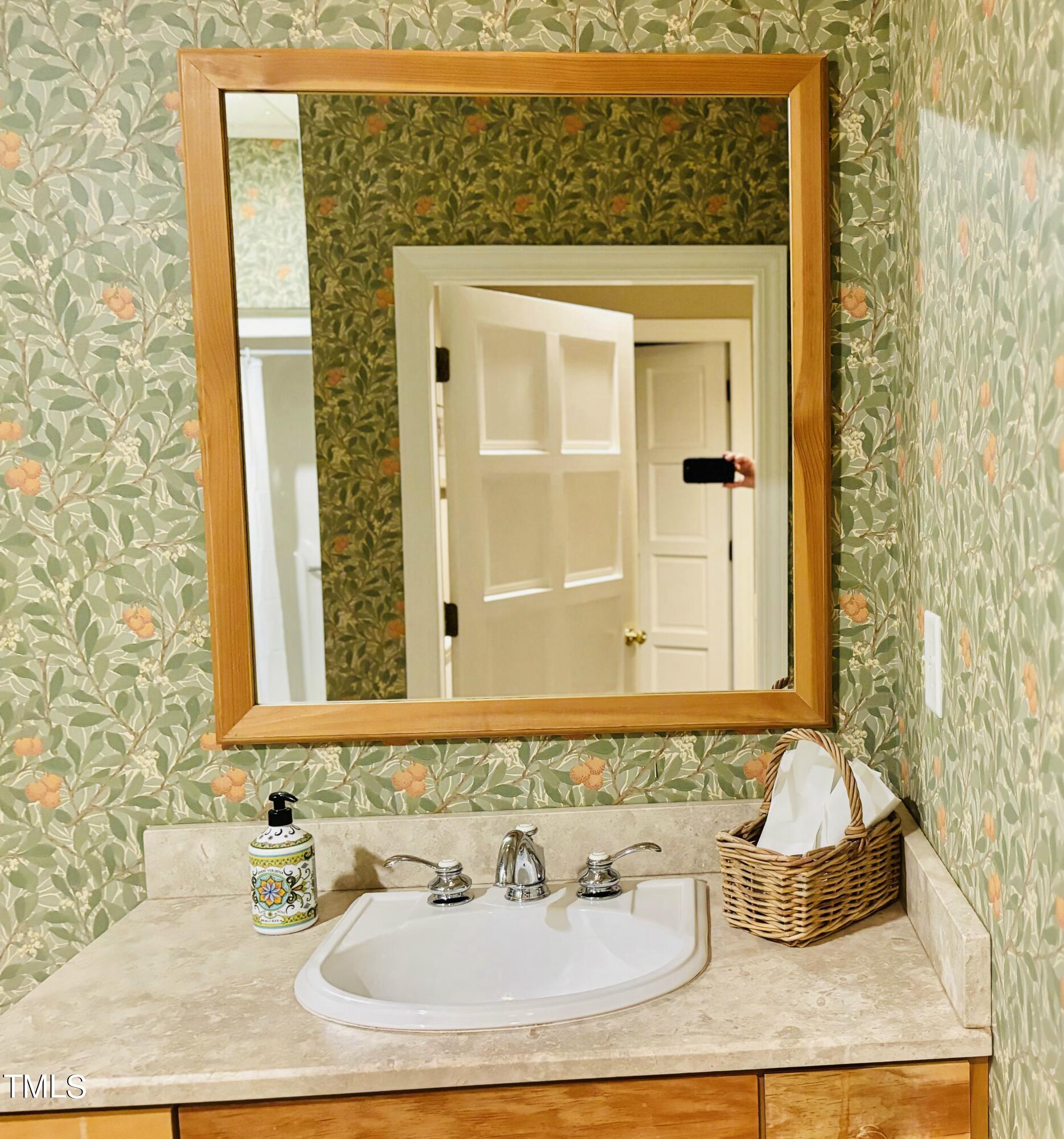 Chapel Hill, North Carolina 27514, United States, ,Residential,Active,38882