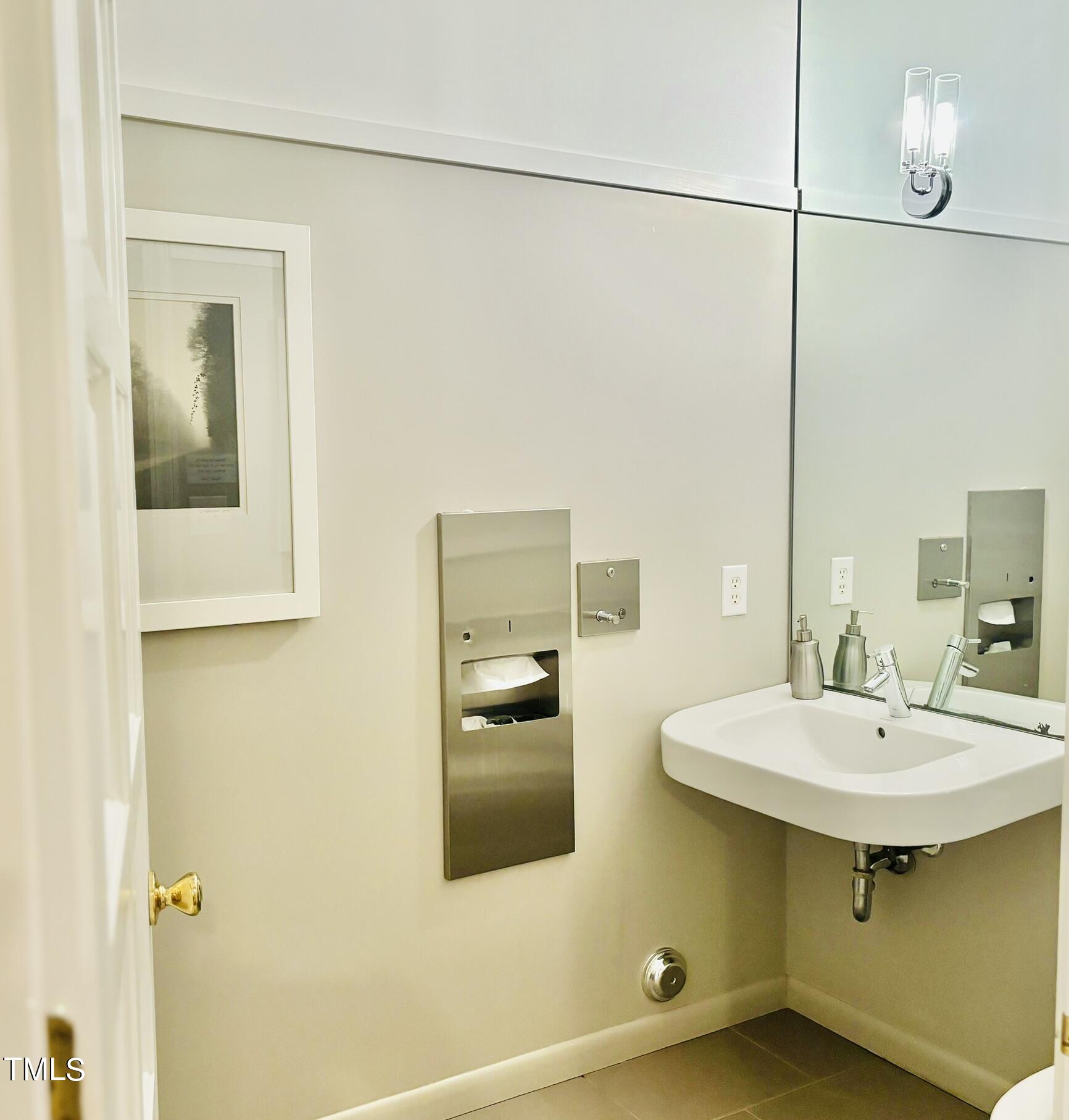 Chapel Hill, North Carolina 27514, United States, ,Residential,Active,38882