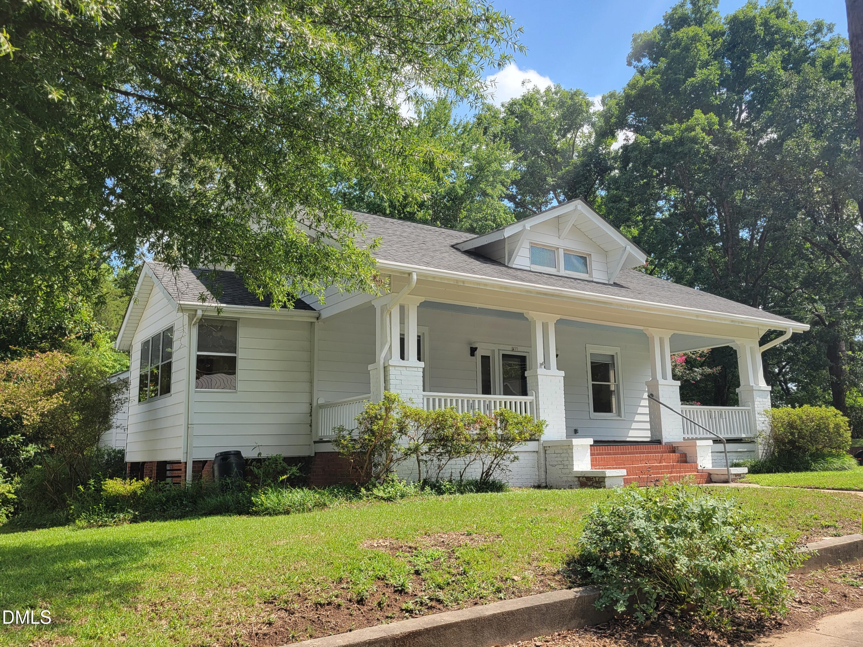 411 W Chisholm Street