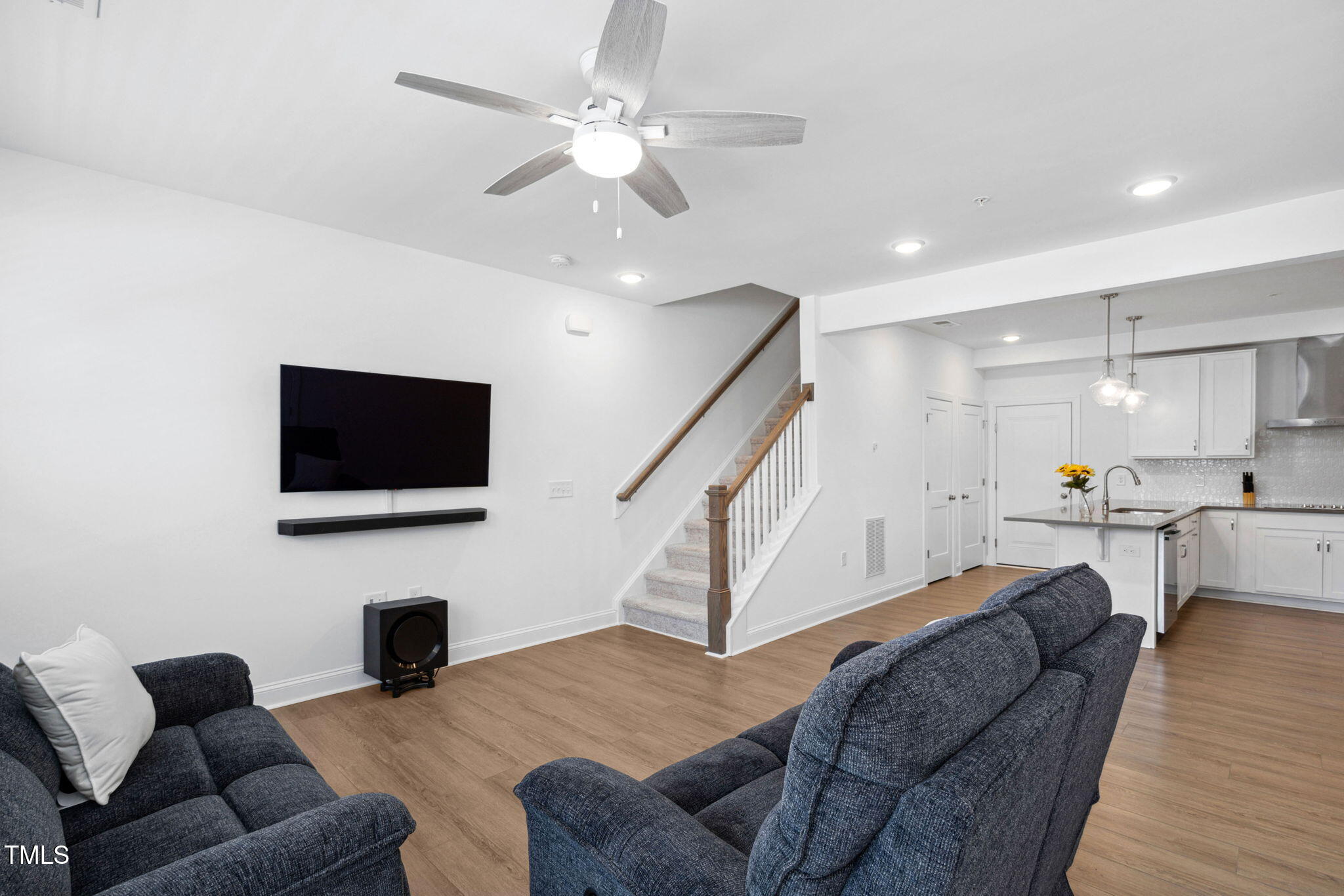 421 Wait Avenue 100