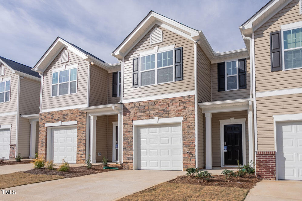 1916 Frost Drive