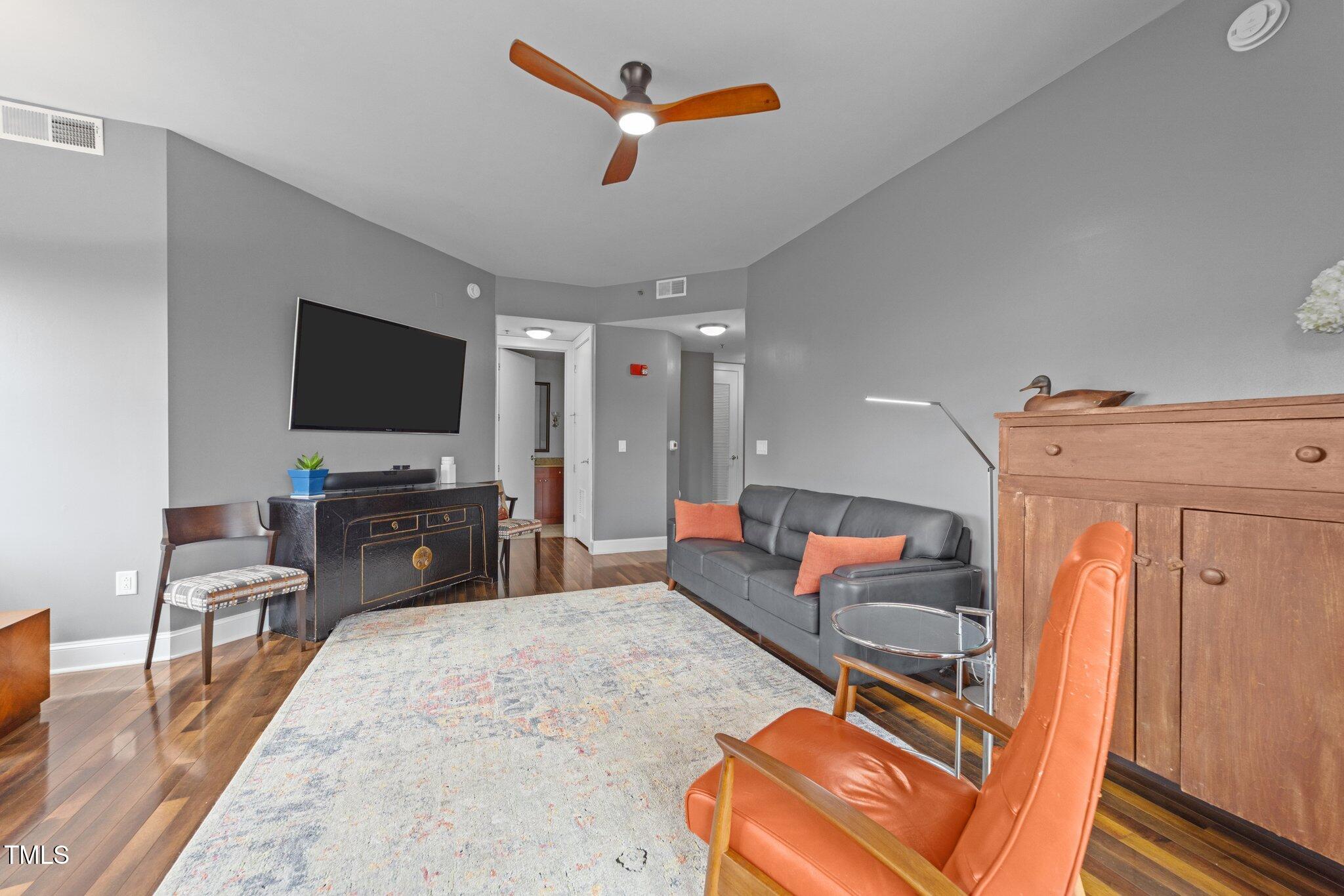 618 N Boylan Avenue 304