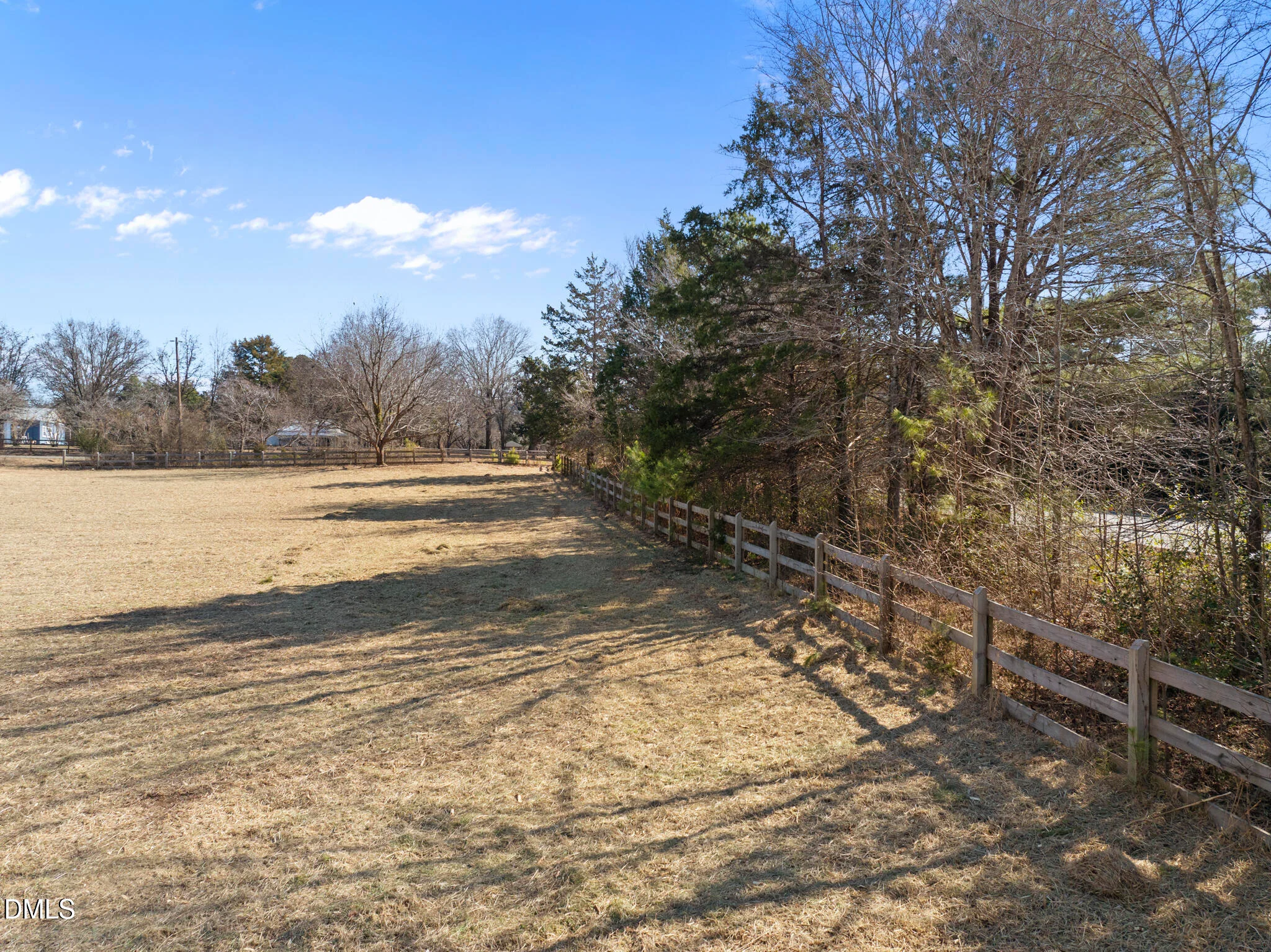 2a Dairyland Road