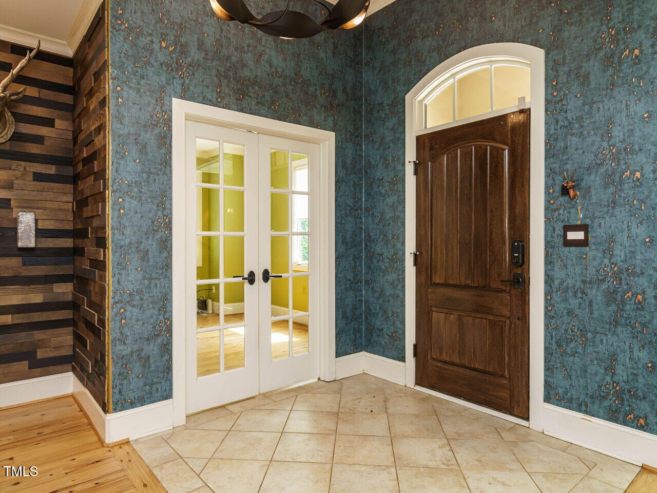 410 Mountain Laurel