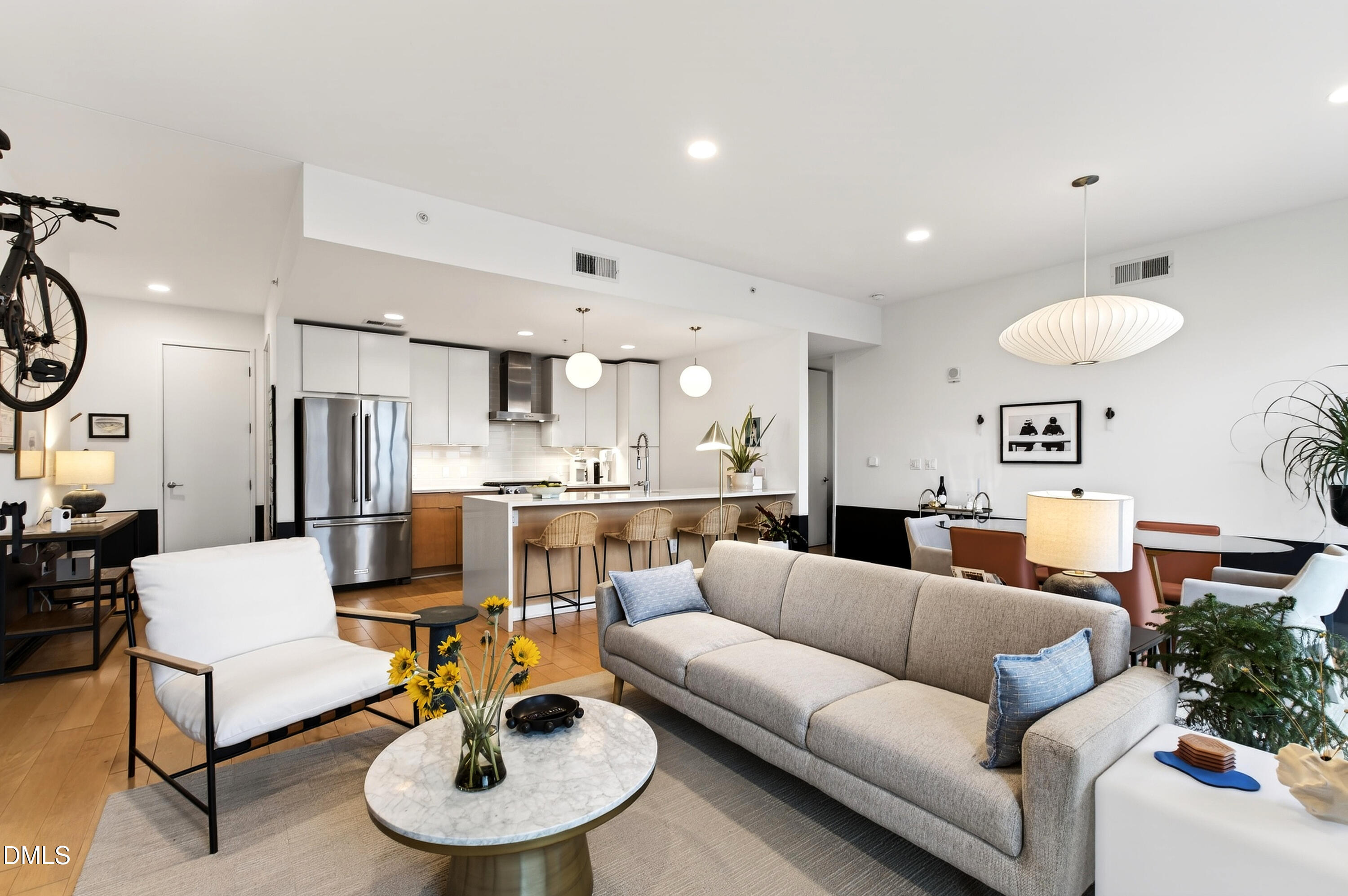 523 S West Street 311