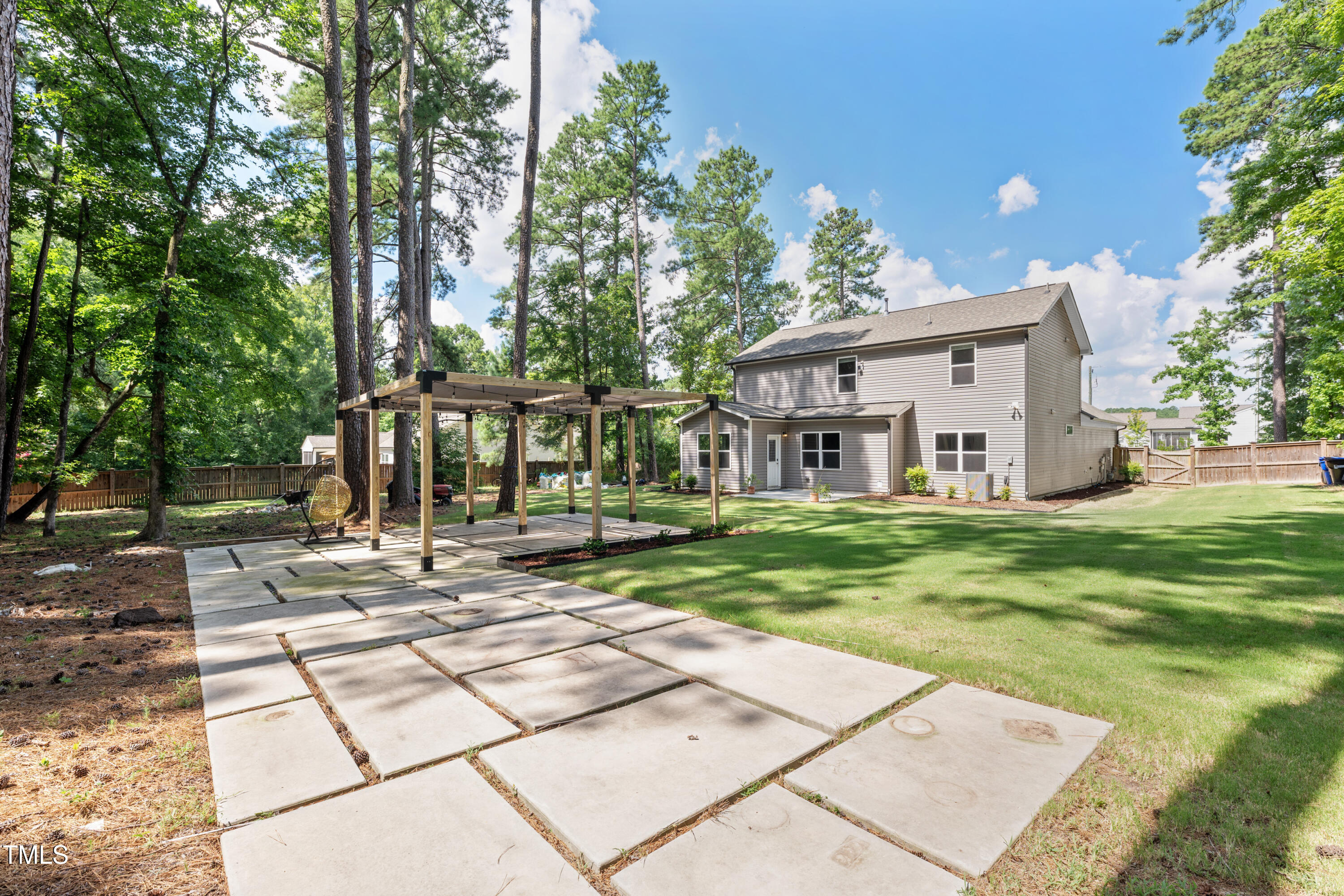 2613 Azalea Drive