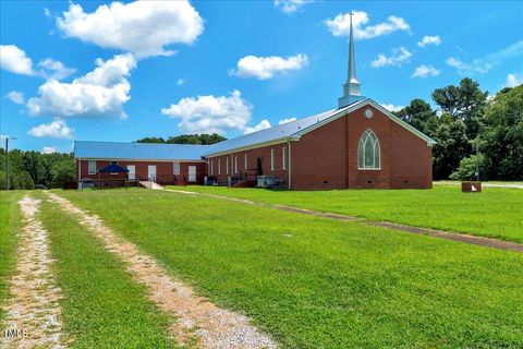 1020 Us Hwy 158 W Norlina NC 27563