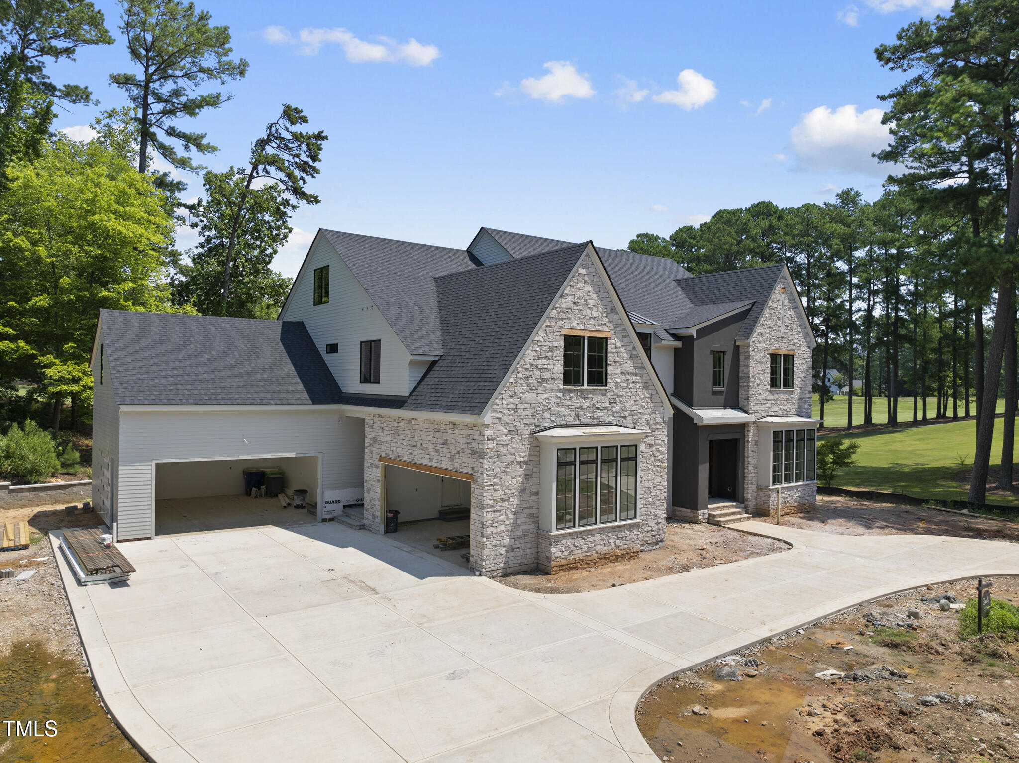 7000 North Ridge Drive