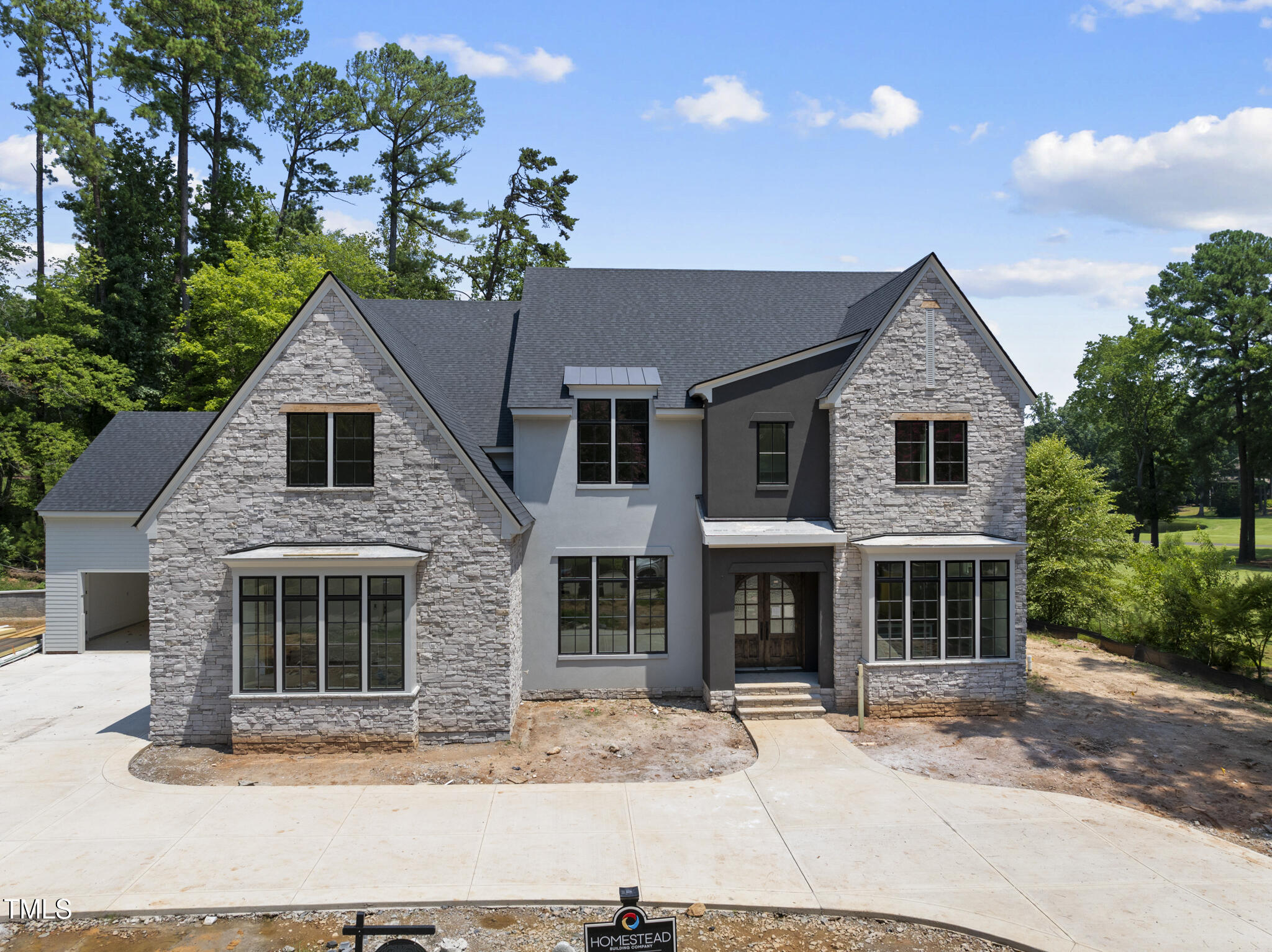 7000 North Ridge Drive