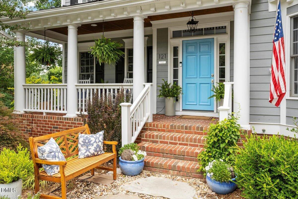 121 Hayworth Drive