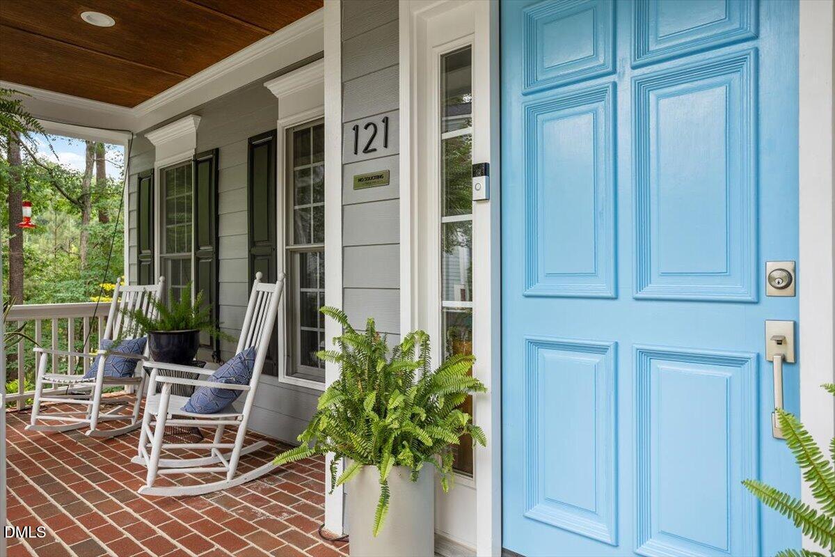 121 Hayworth Drive