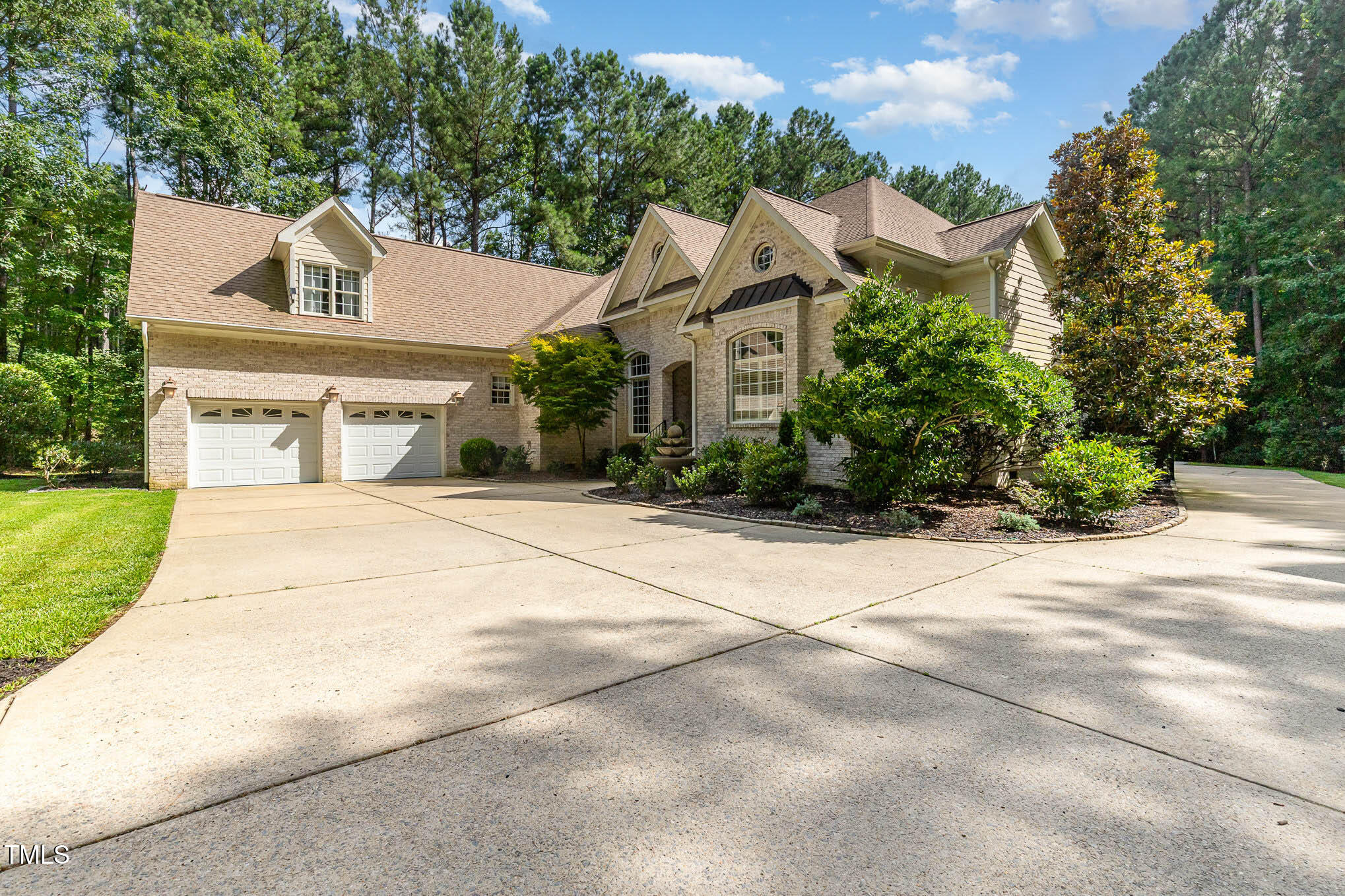 3712 Highland Creek Drive
