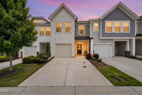 Photo of 39 Hanging Moss Trail, Clayton, NC 27527 (MLS # 10180973)