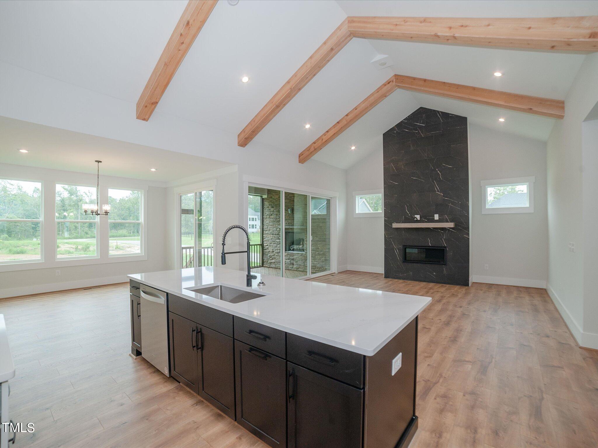 16 Autumn Breeze Court