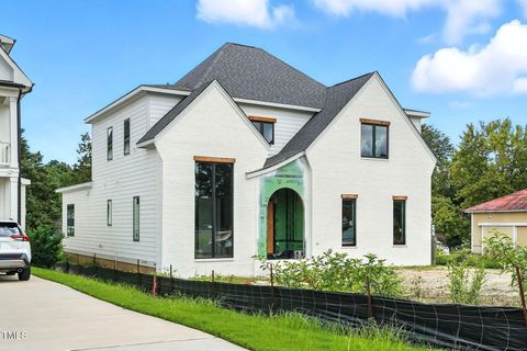 307 S Elm Street Apex NC 27502