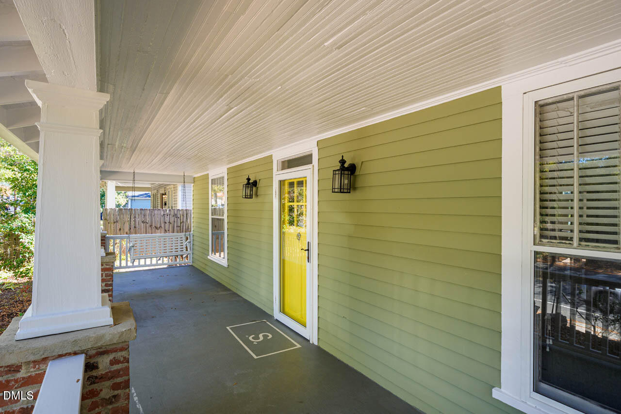 1303 W Chapel Hill Street