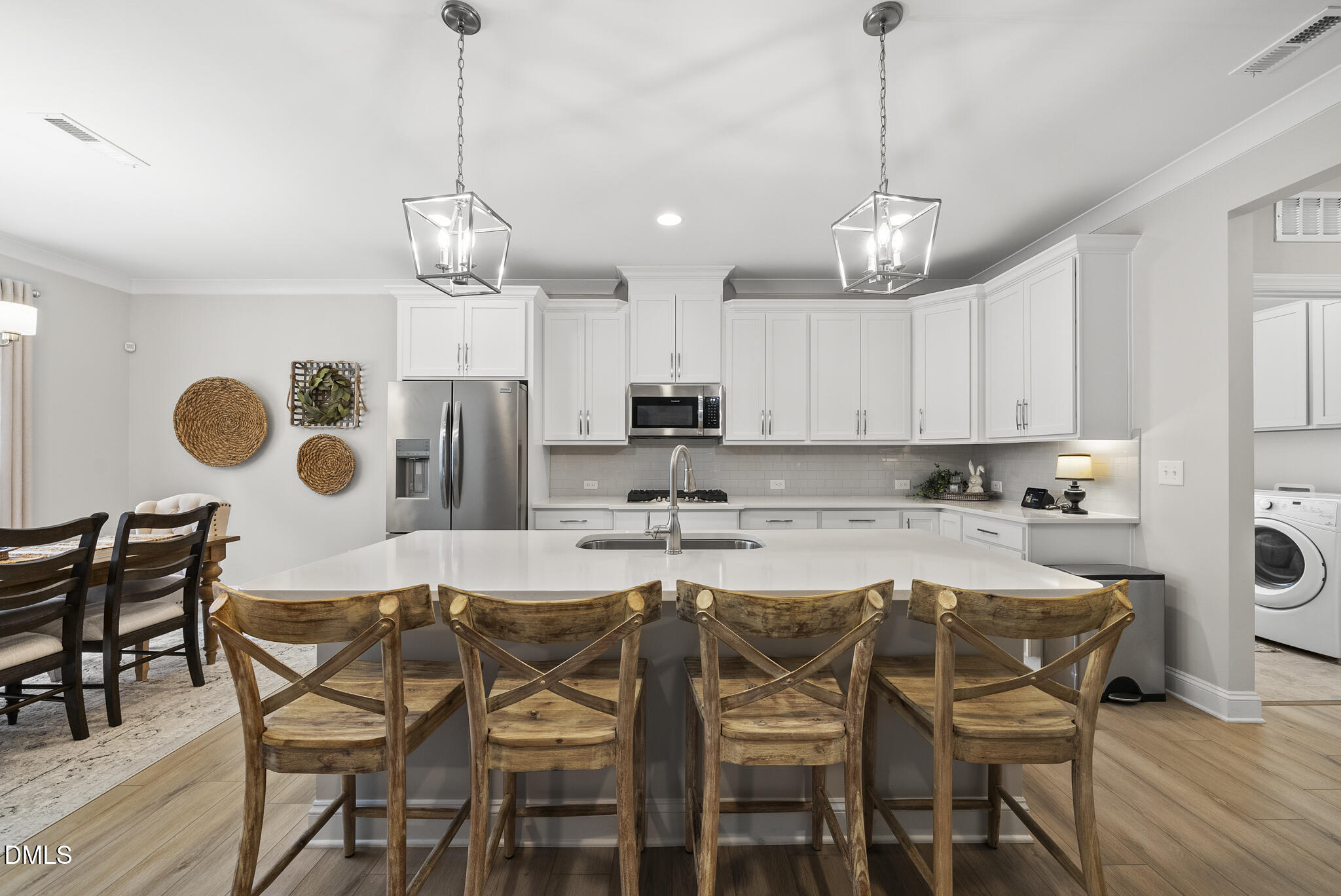 125 Vast View Way