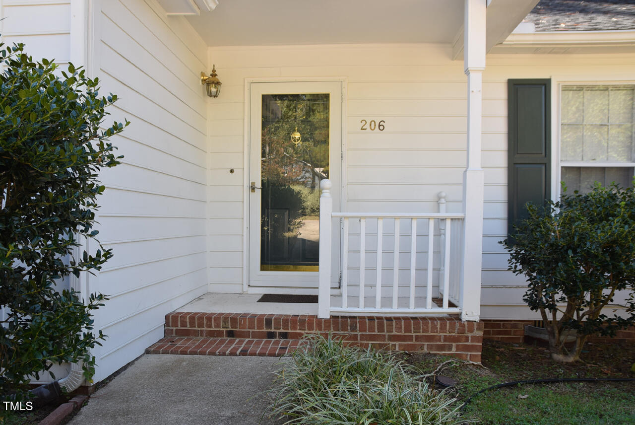 206 Wax Myrtle Court