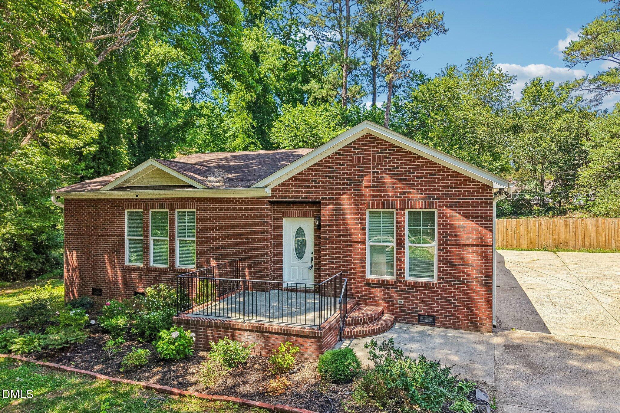 616 Maple Lane
