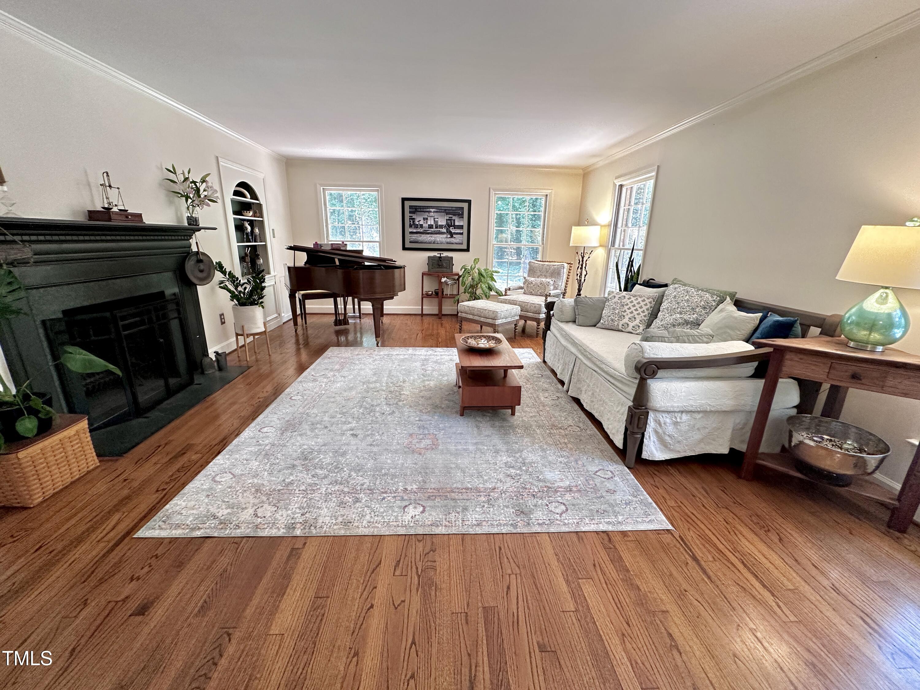 207 Wood Circle