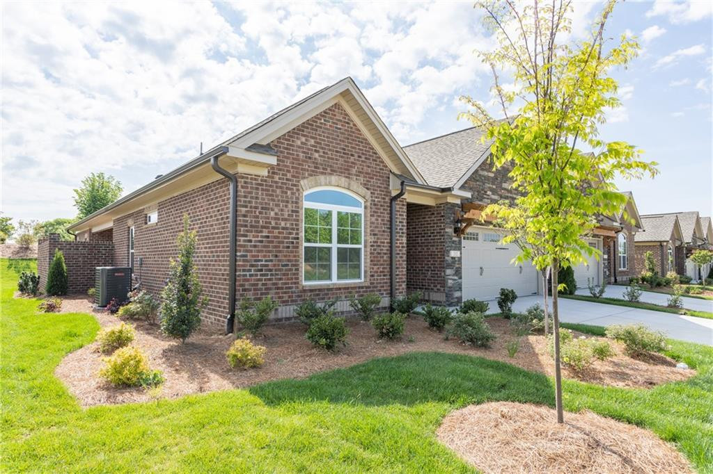1247 Talisker Way 47