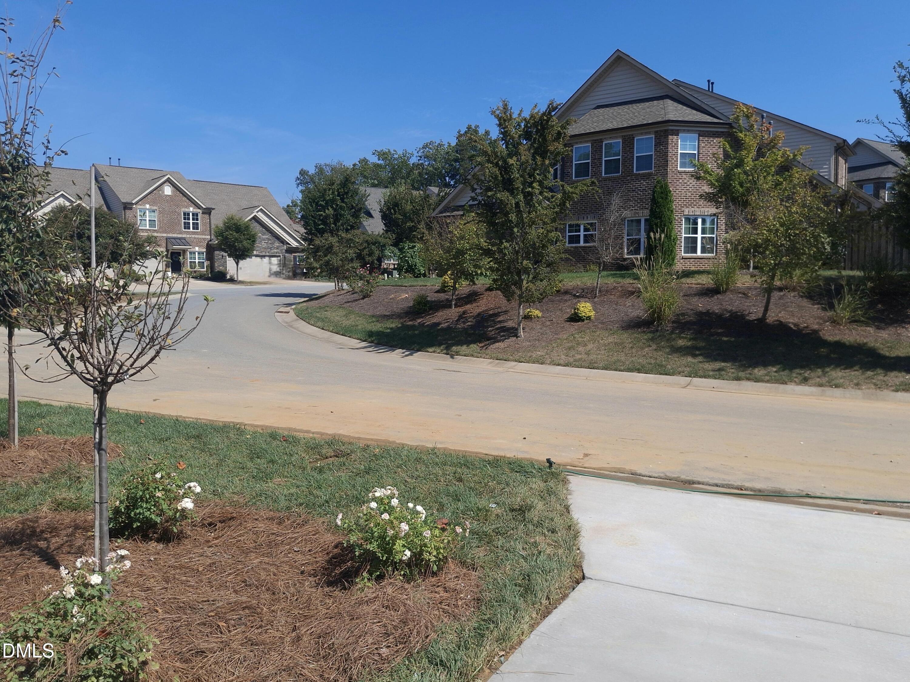 1247 Talisker Way 47