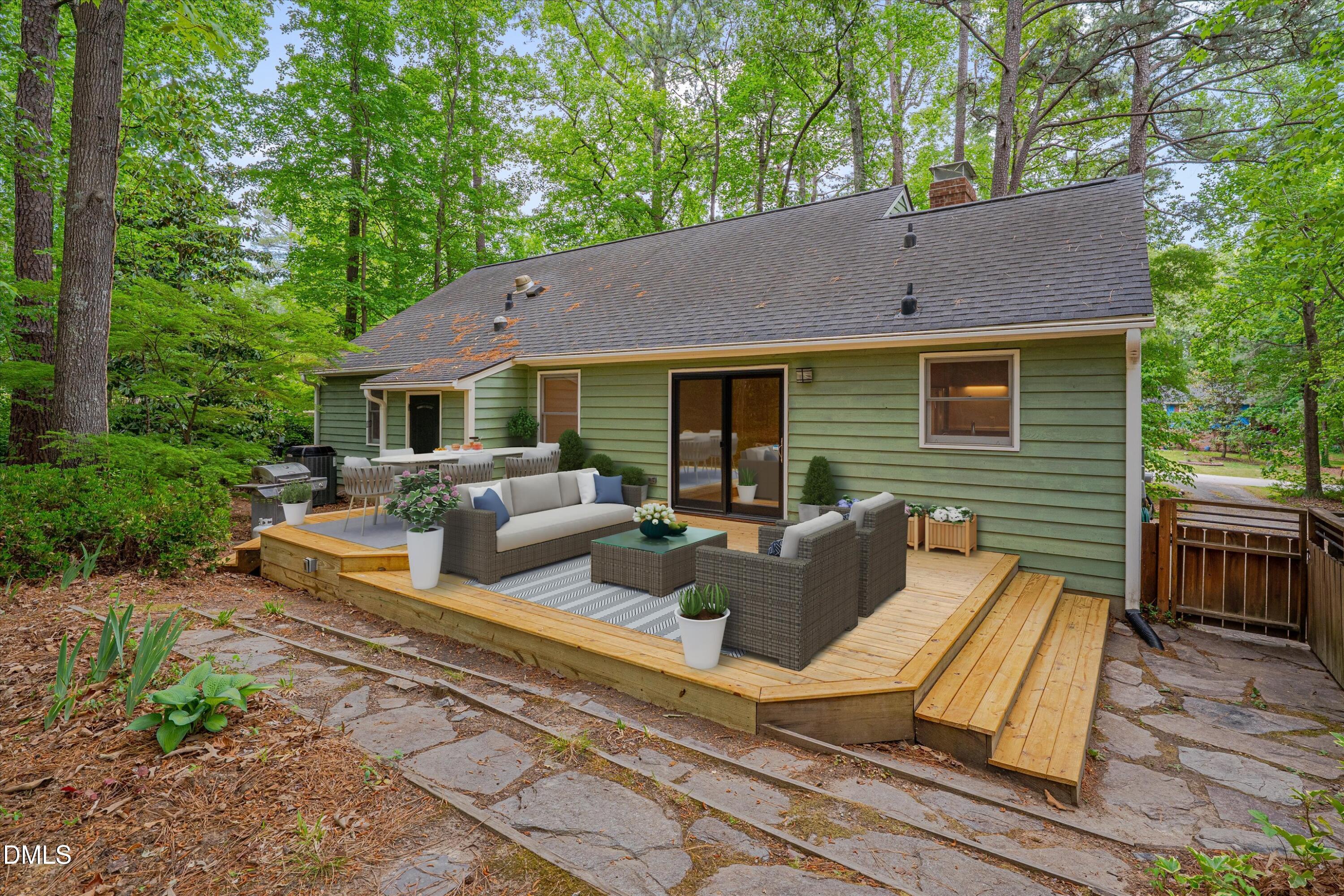 1211 Wedgewood Lane