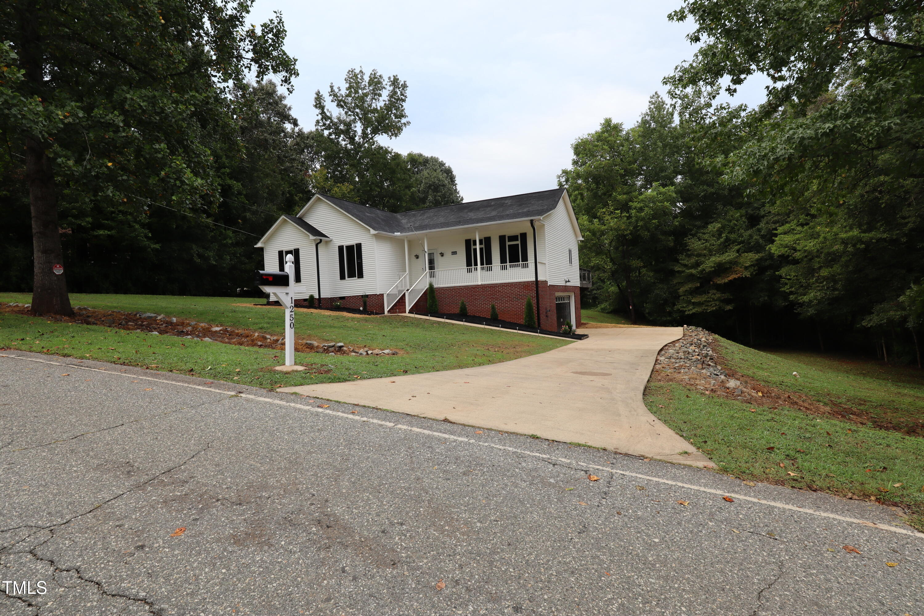 1250 Noah Road