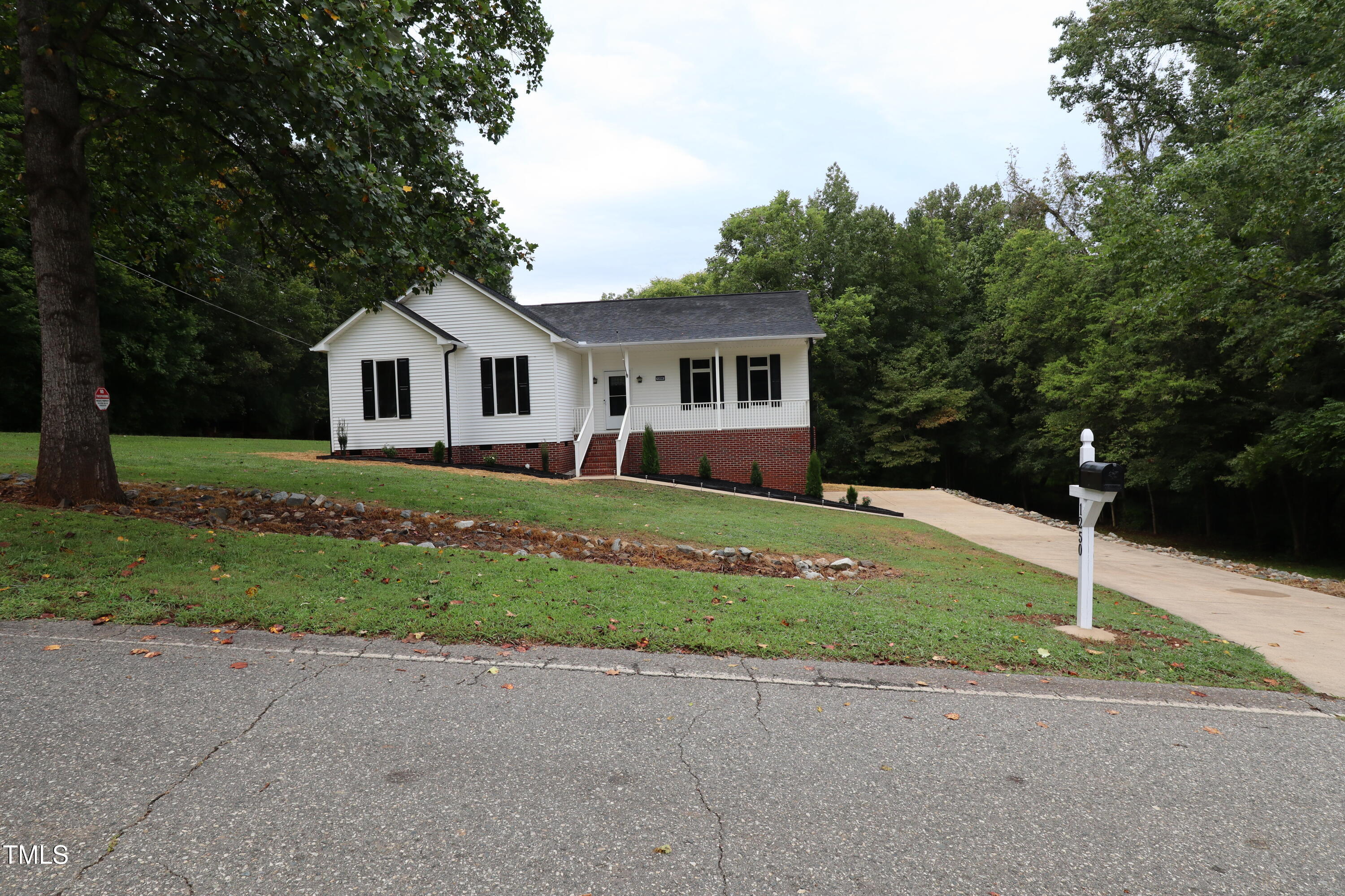 1250 Noah Road