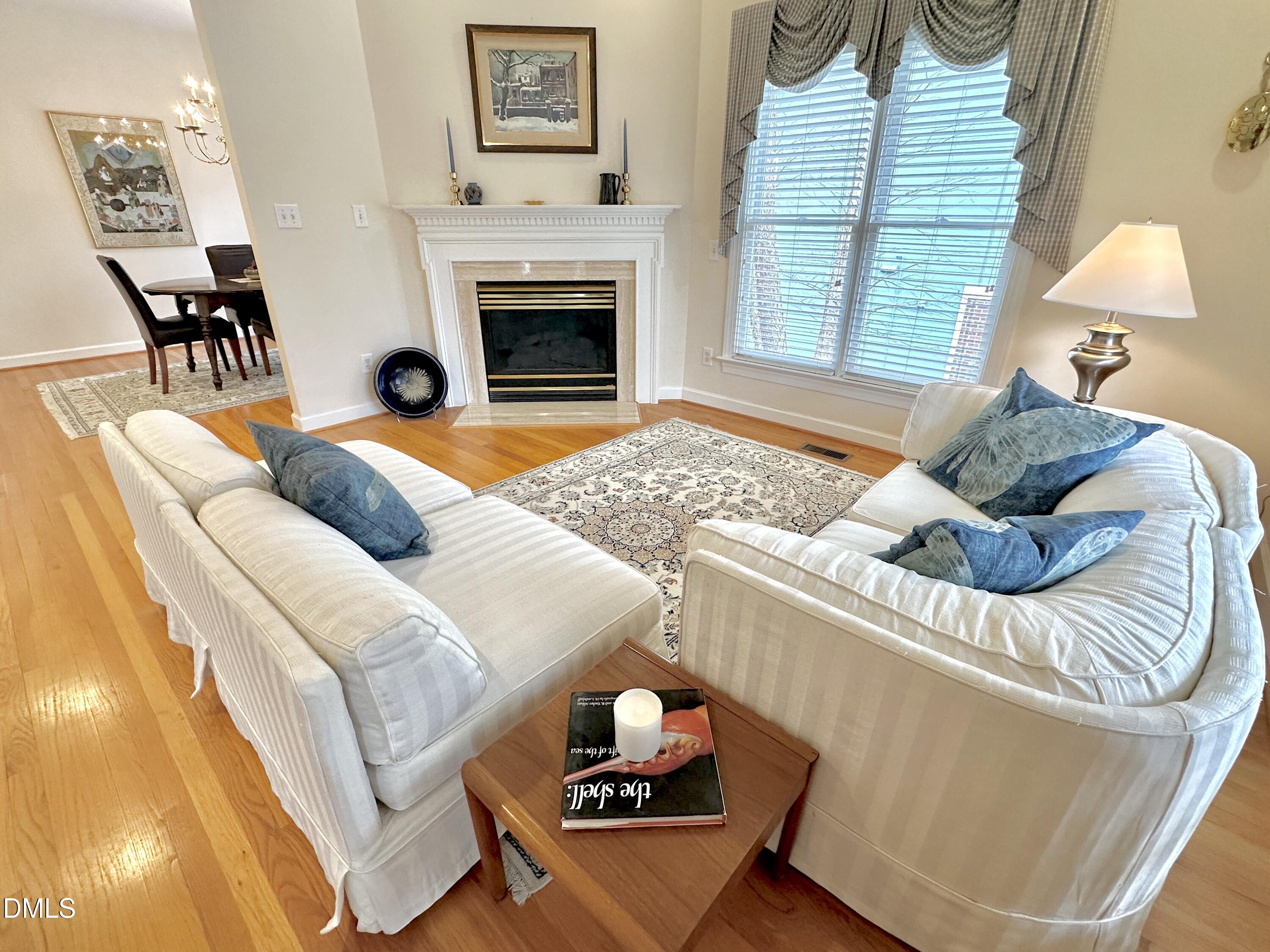 226 Edgewater Circle