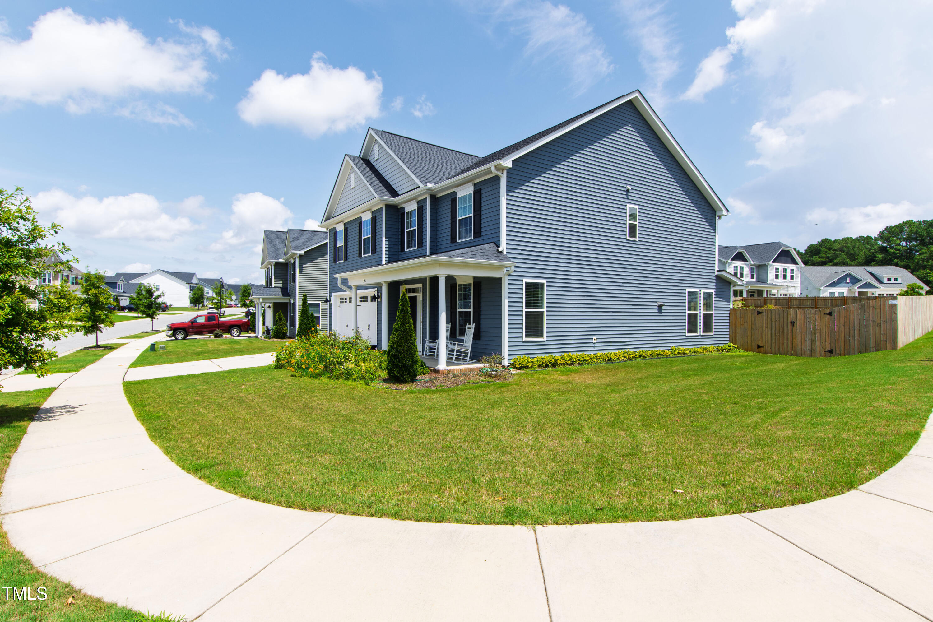 387 Streamliner Boulevard