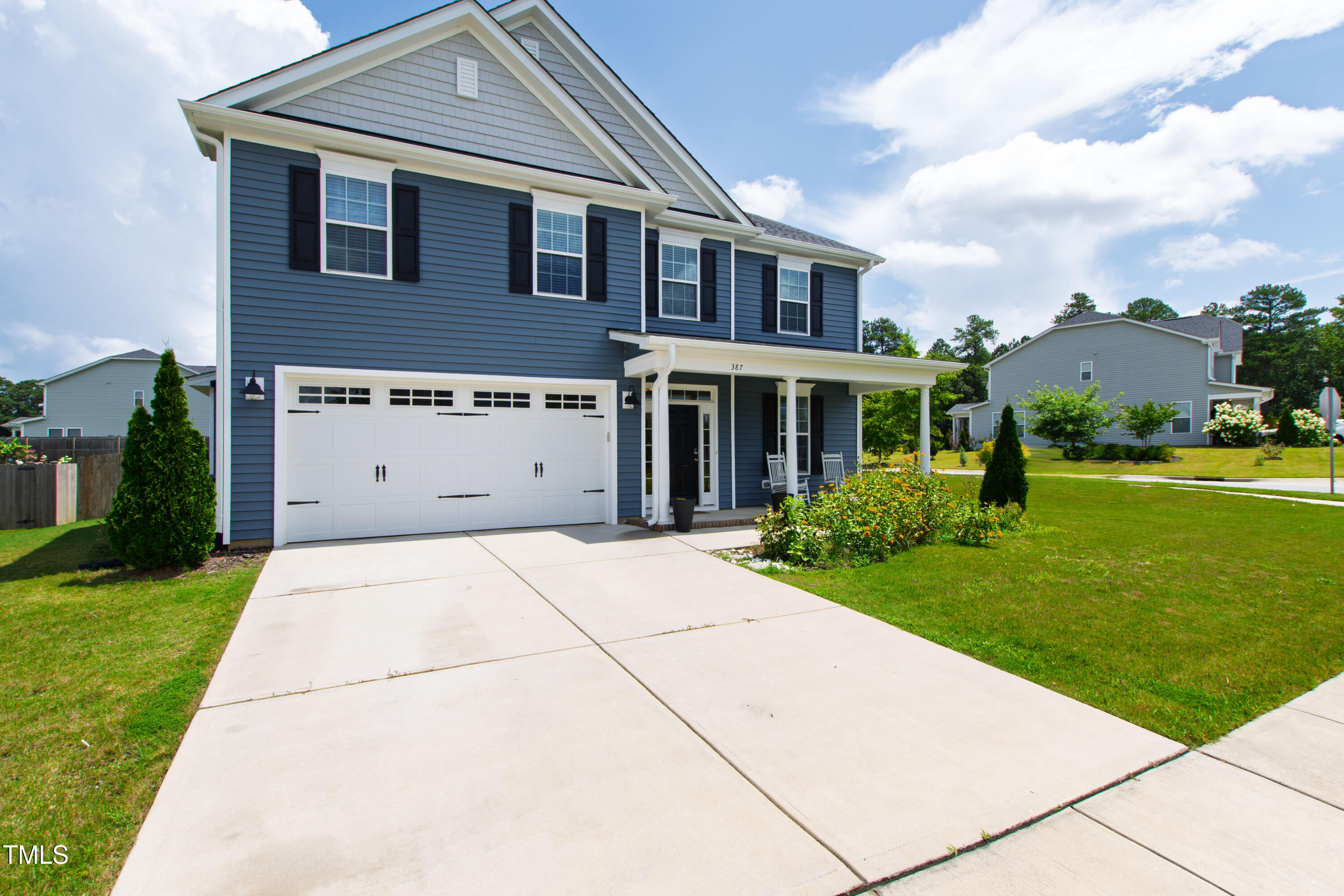 387 Streamliner Boulevard