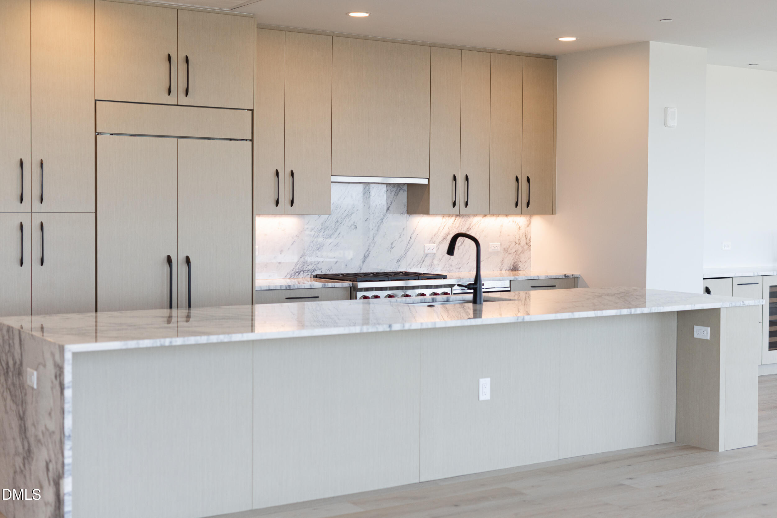 115 Morris Street 2502