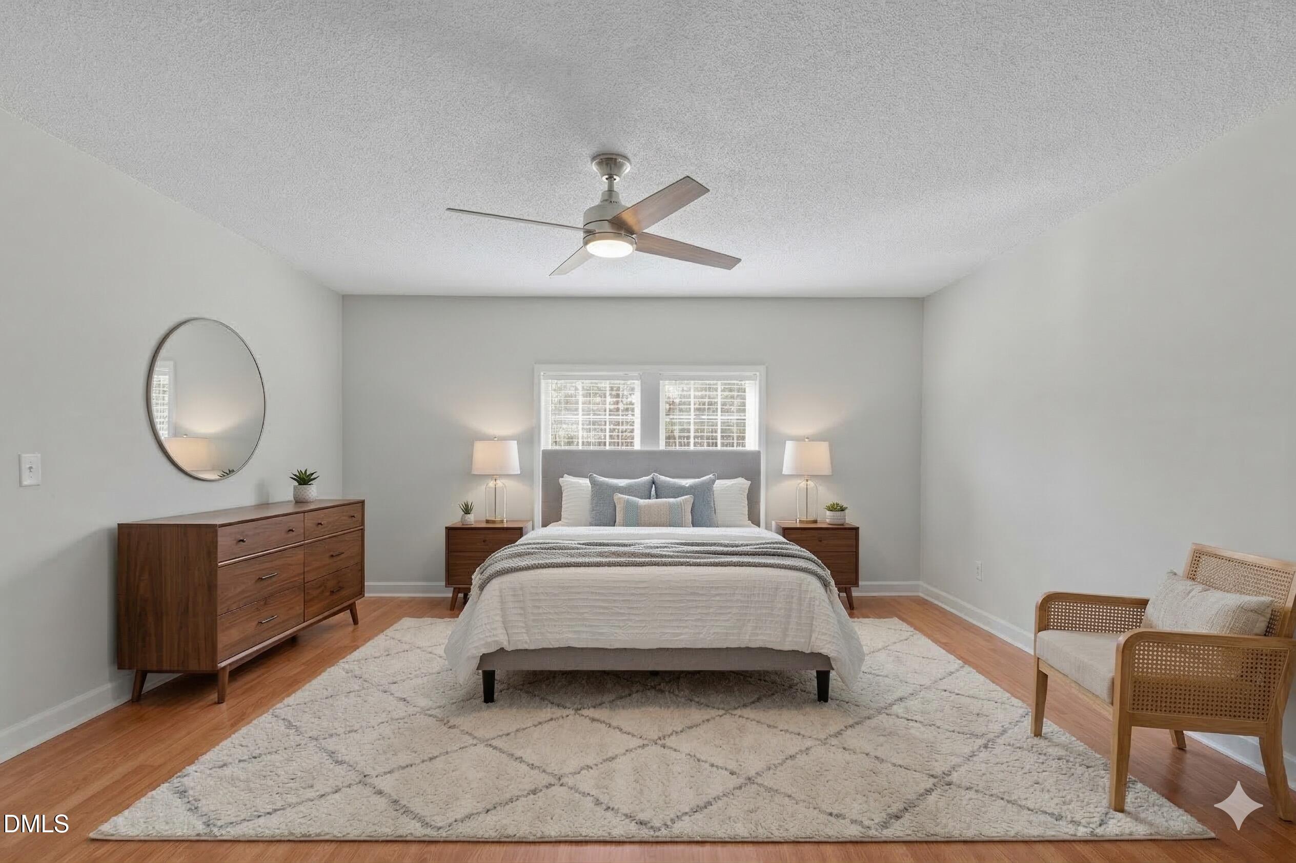 5221 Old Powell Road