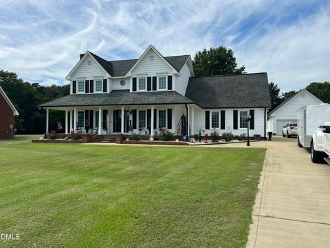 24 Clubhouse Drive Dunn NC 28334