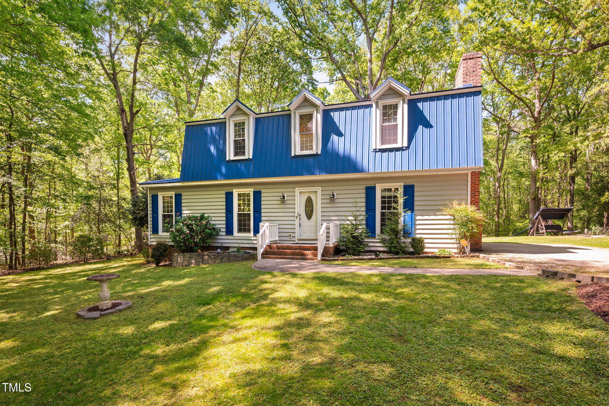 3312 Shannon Circle
