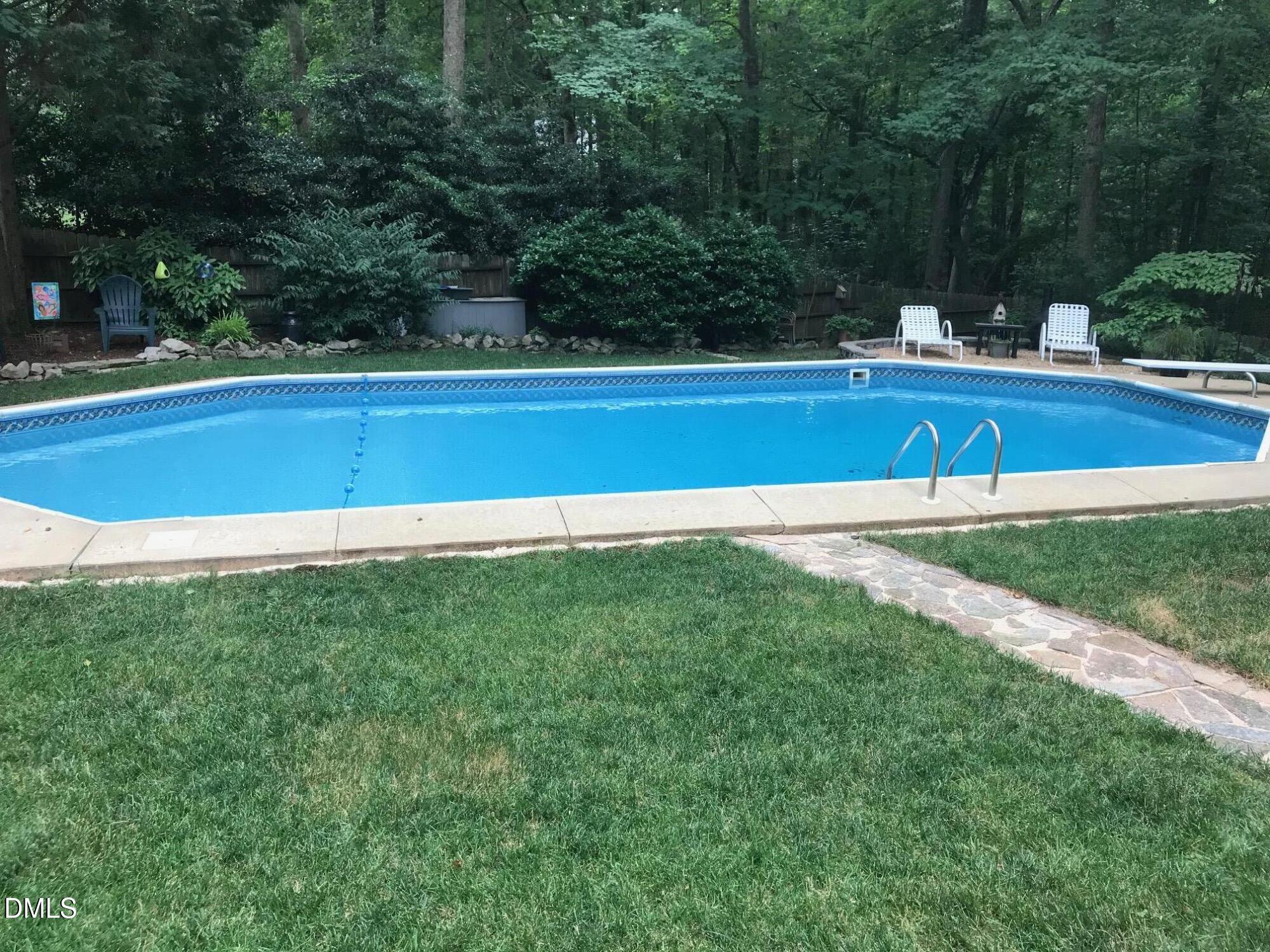 429 Grosvenor Drive