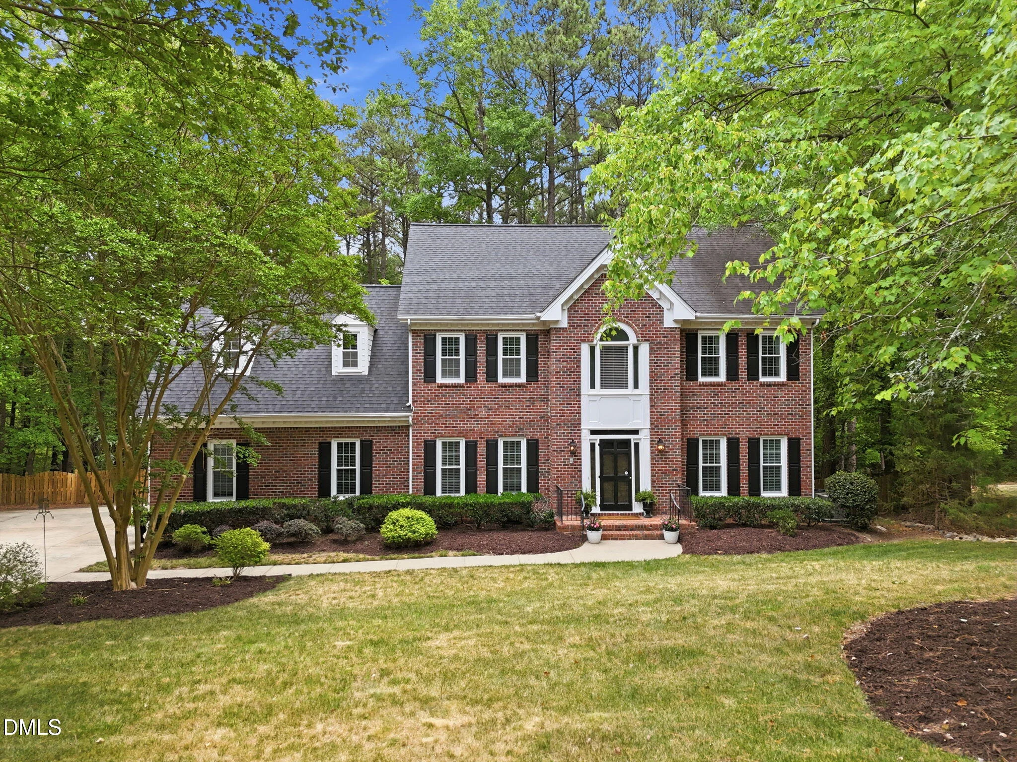 424 Grosvenor Drive