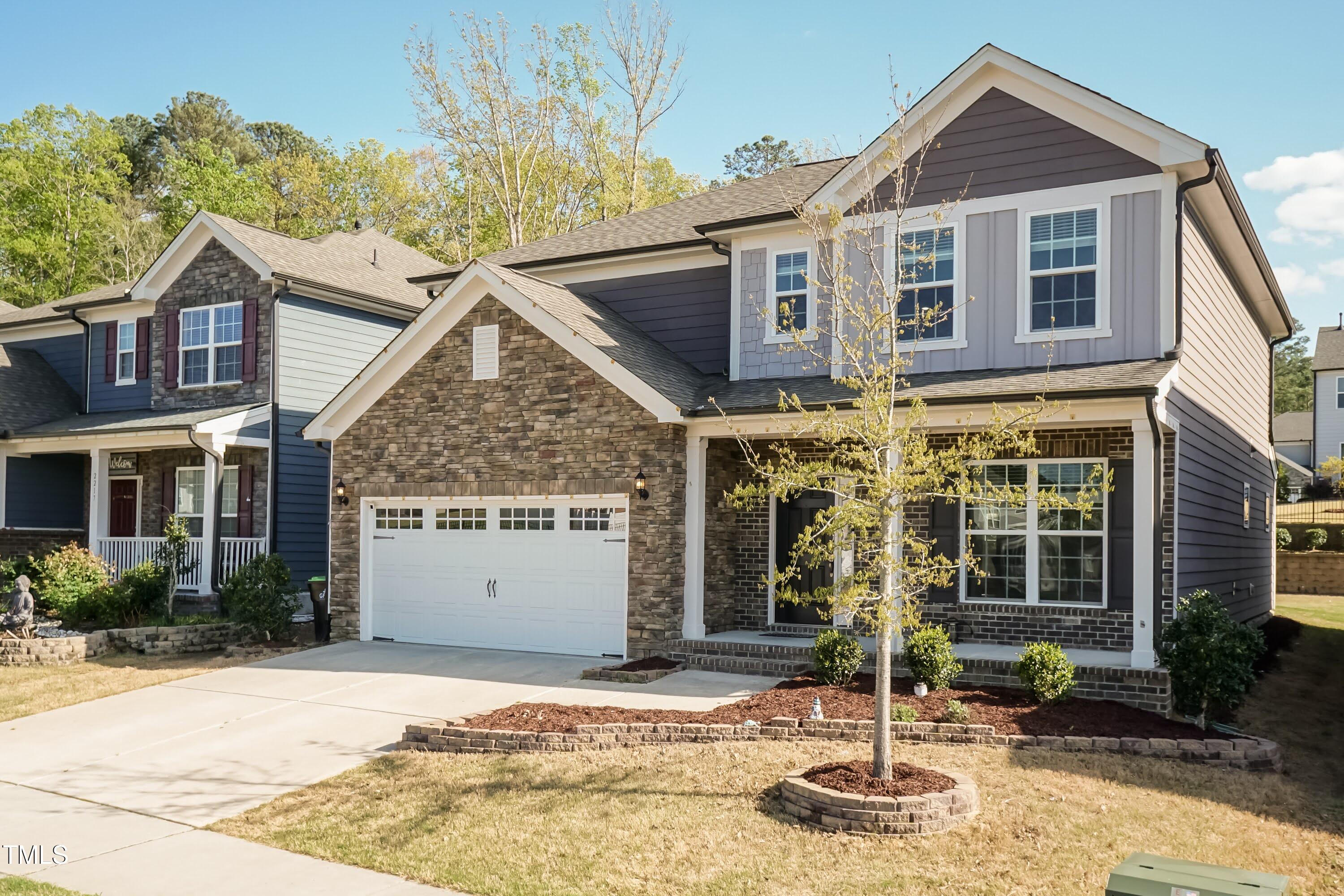 2221 Holtwood Way