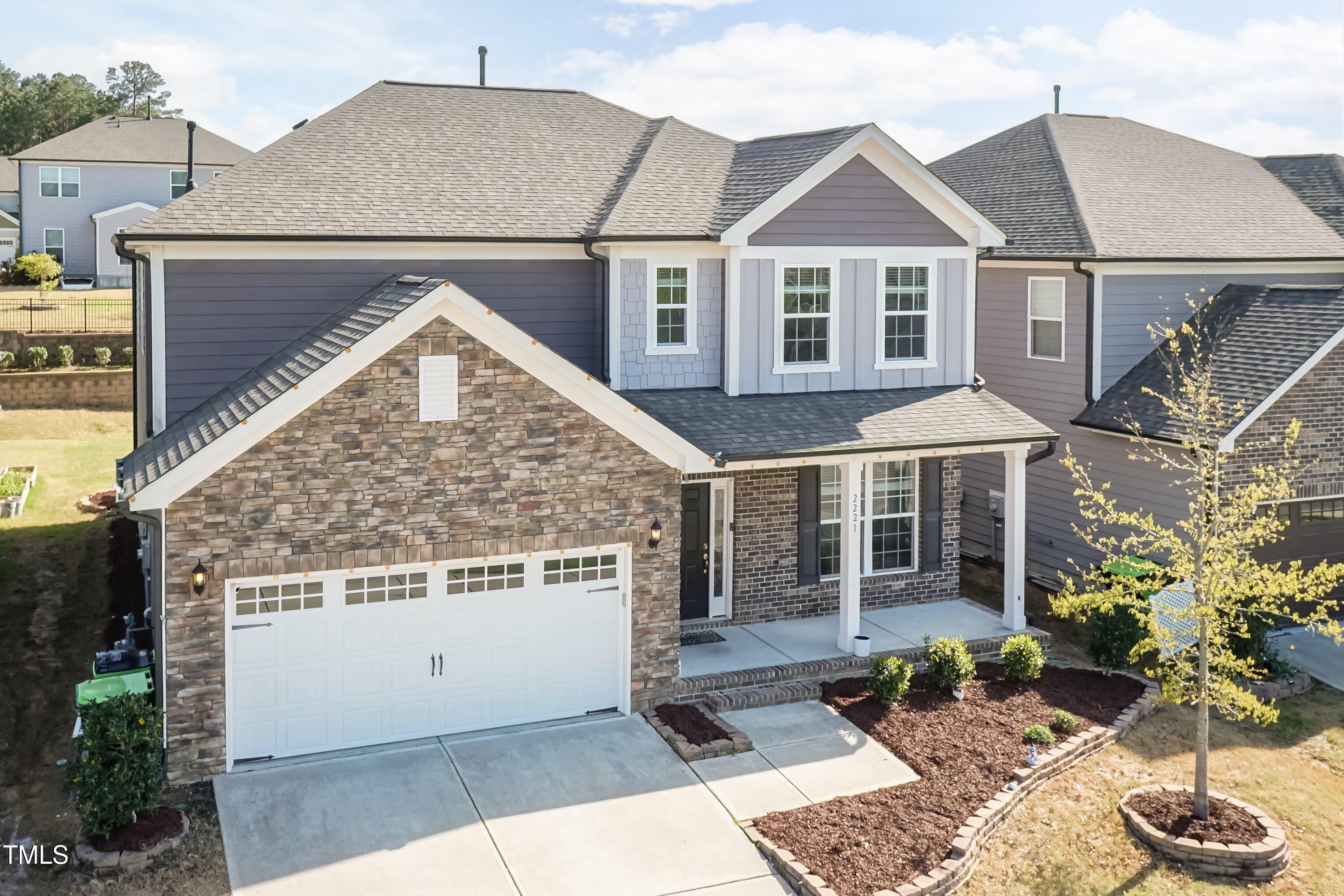 2221 Holtwood Way