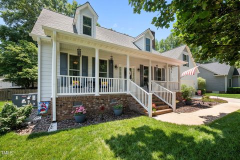907 Stuart Drive Mebane NC 27302