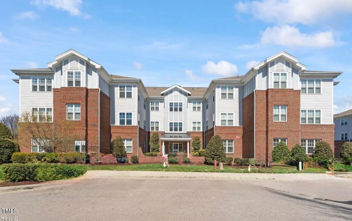 714 Waterford Lake Drive